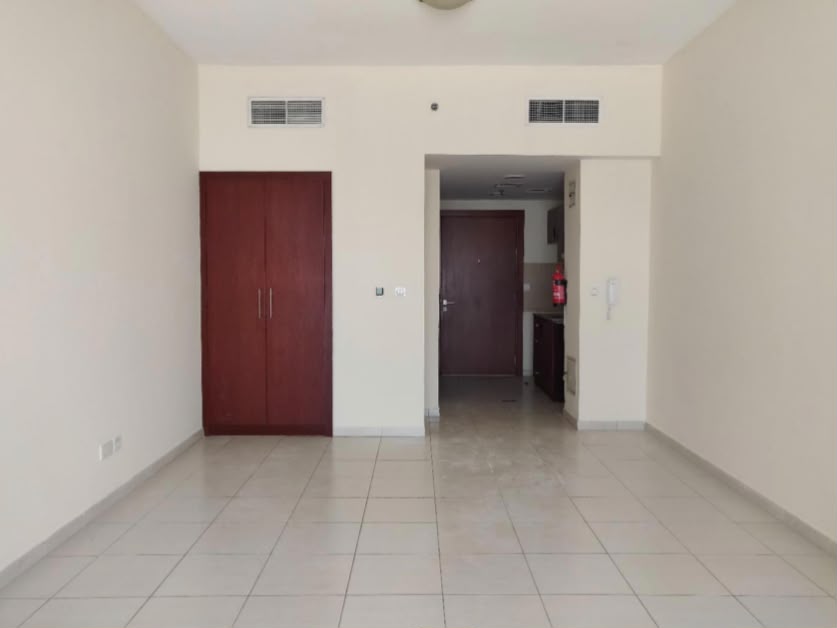 Prime Location | Chiller Free | Affordable