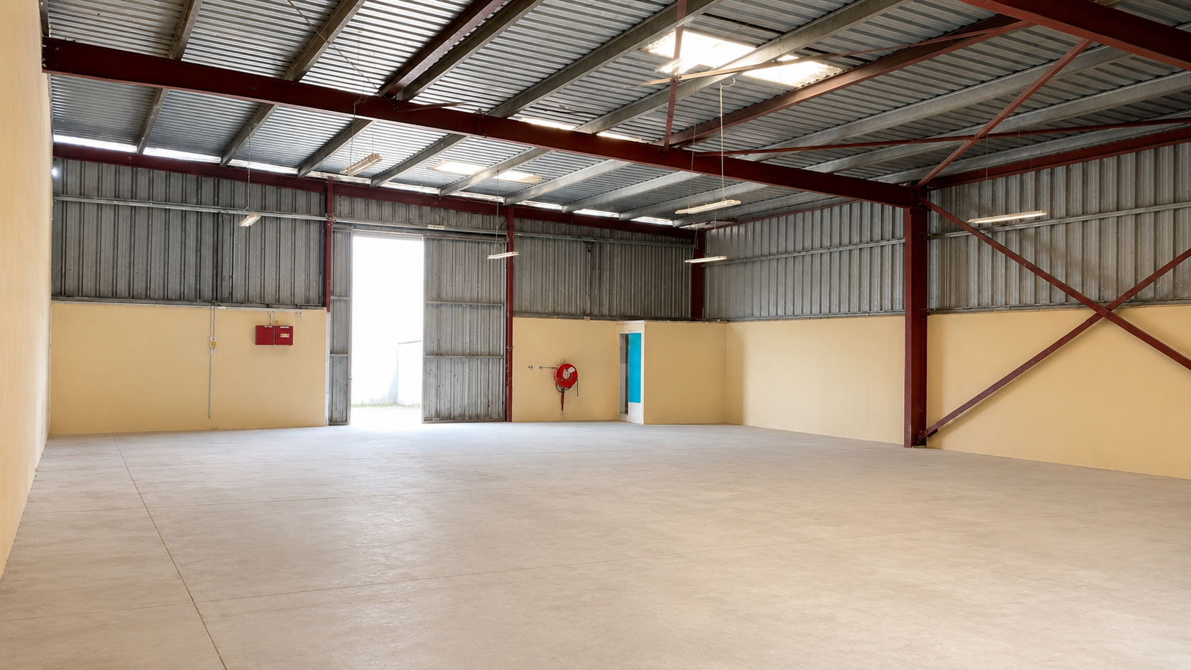 High-Clearance Warehouse | 40 kW Power | 3,541 Sq. Ft.