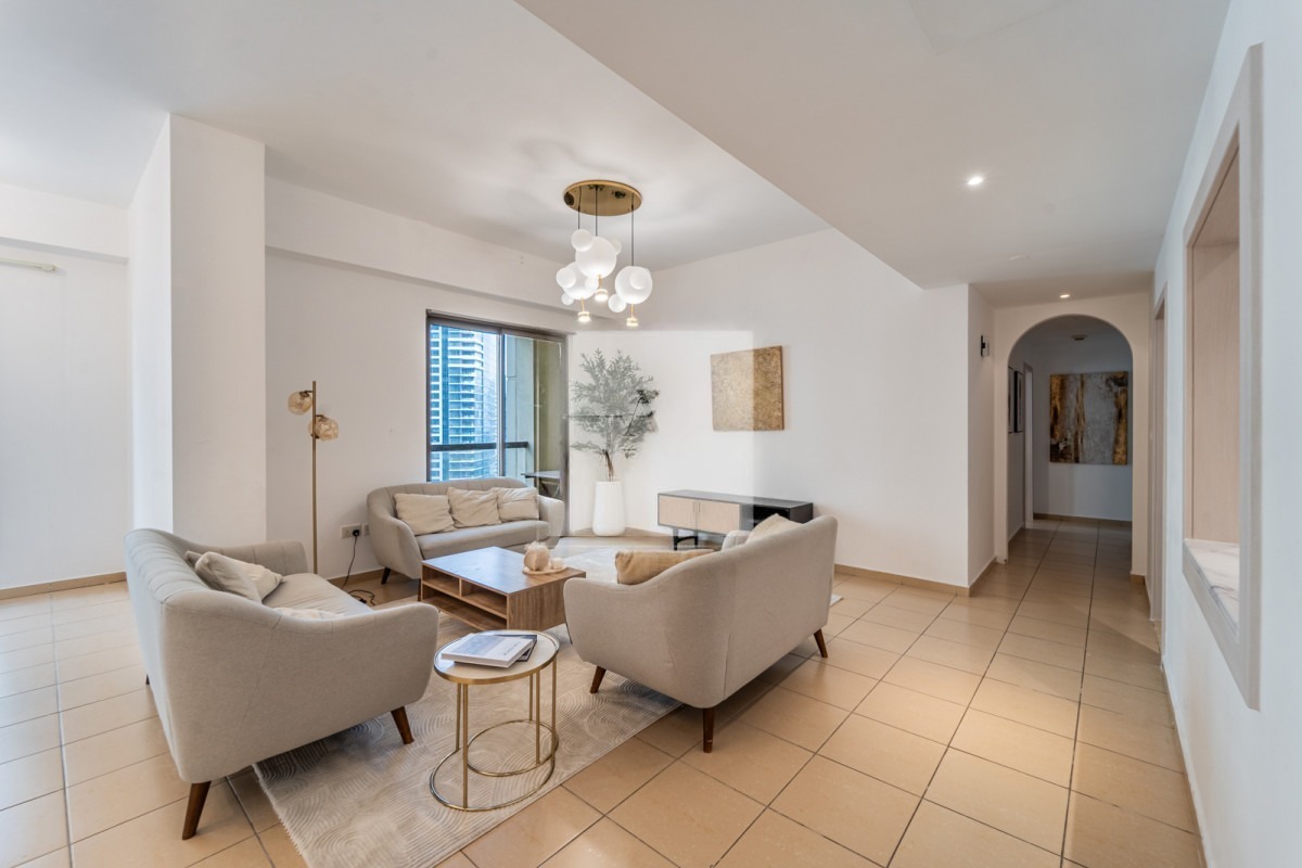 Ready to Move In | Bright Apartment | High Floor
