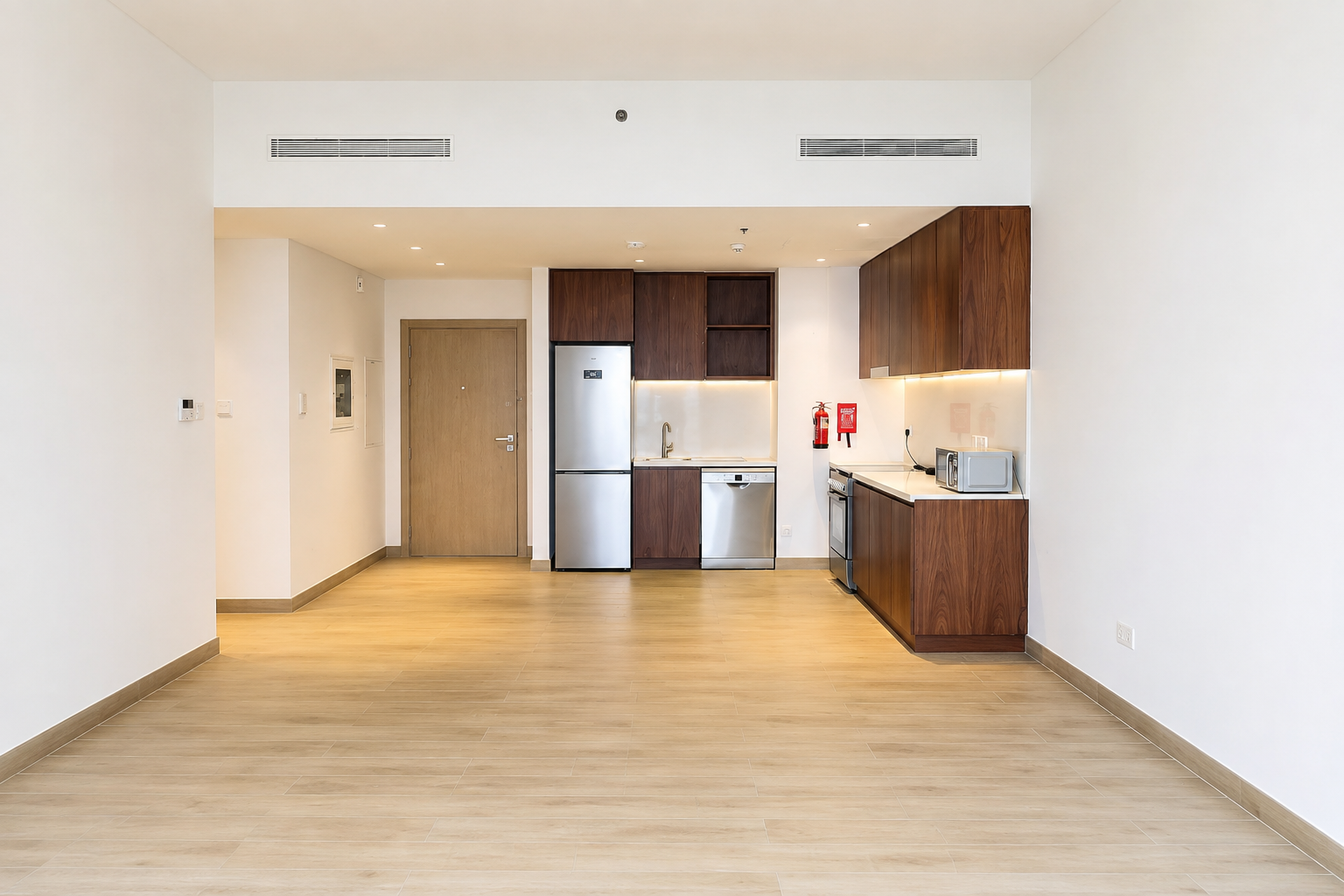 Prime Location | Spacious Layout | La Rive 2