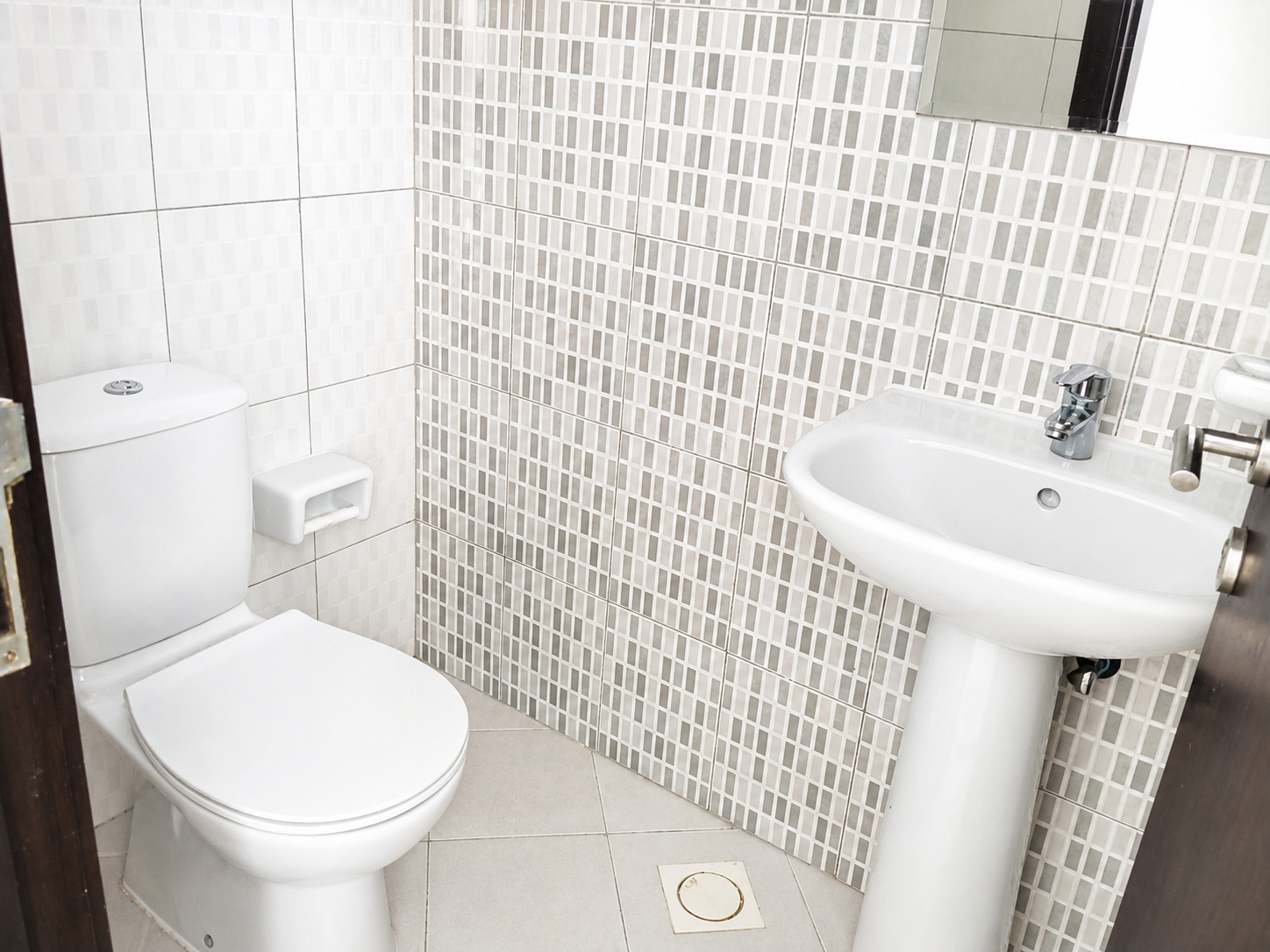 Spacious 2BR | 2 Ensuite BR | Balcony & Store | Only AED 75K