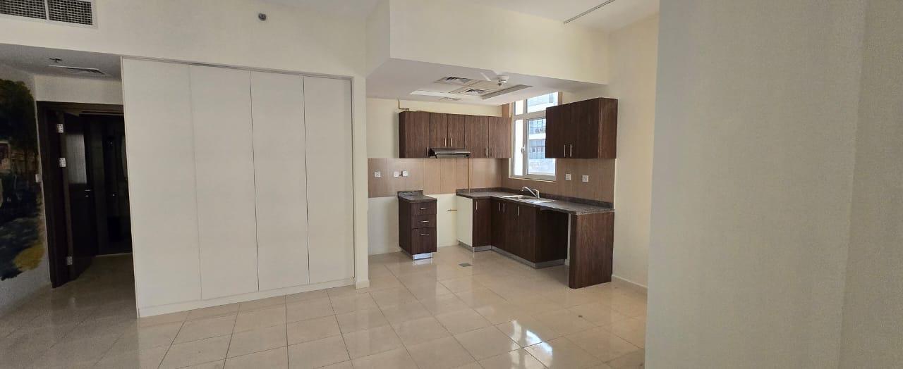 Elegant Residence | Bright Interiors | Ready to Move