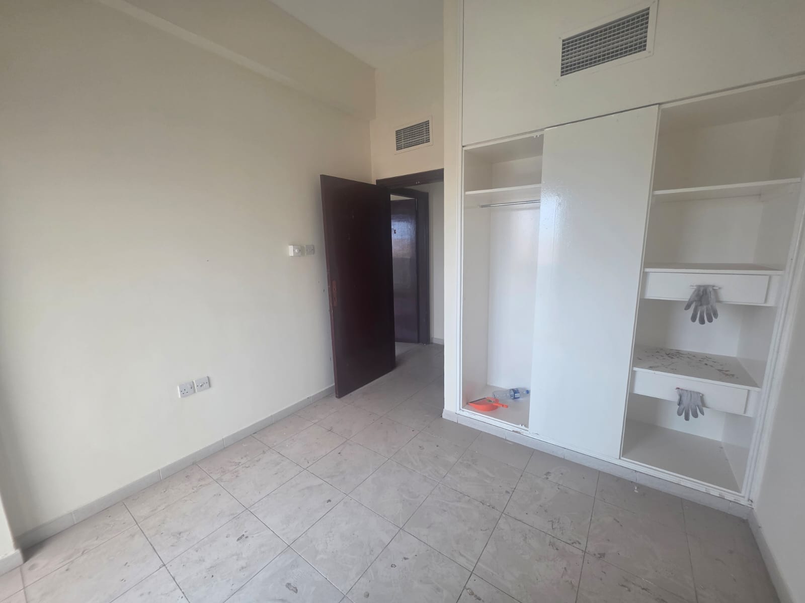 Spacious Layout | Big balcony | Near Bus Stop