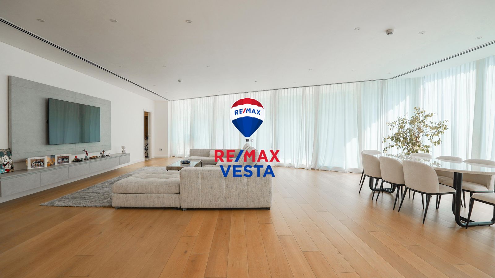 Luxurious Beachfront Living | Huge Layout | Maid Room | Multiple Balconies