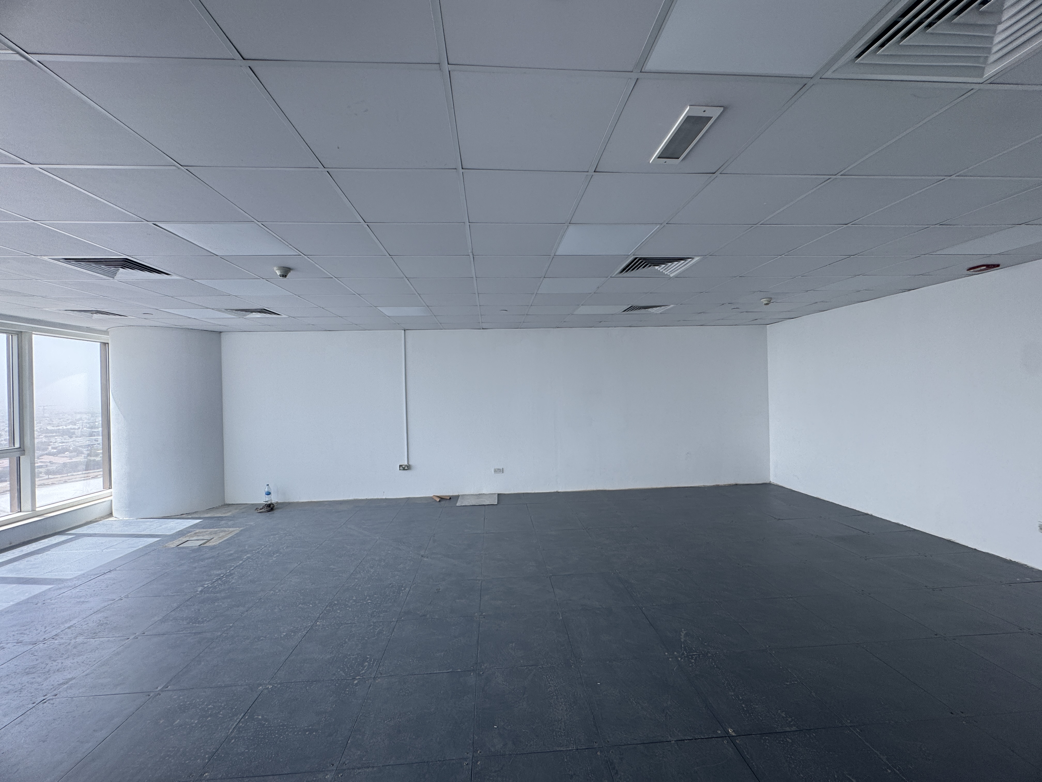Spacious Office | Ready to Move-in | Churchill Towers