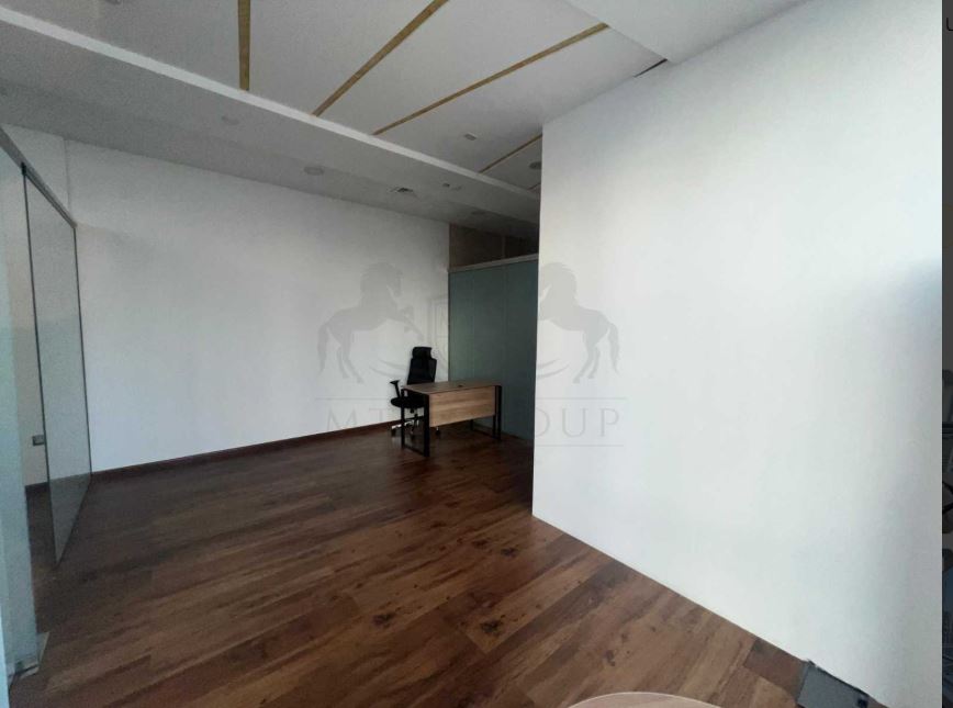 Quality office | Read to Move-in at Park Lane Tower