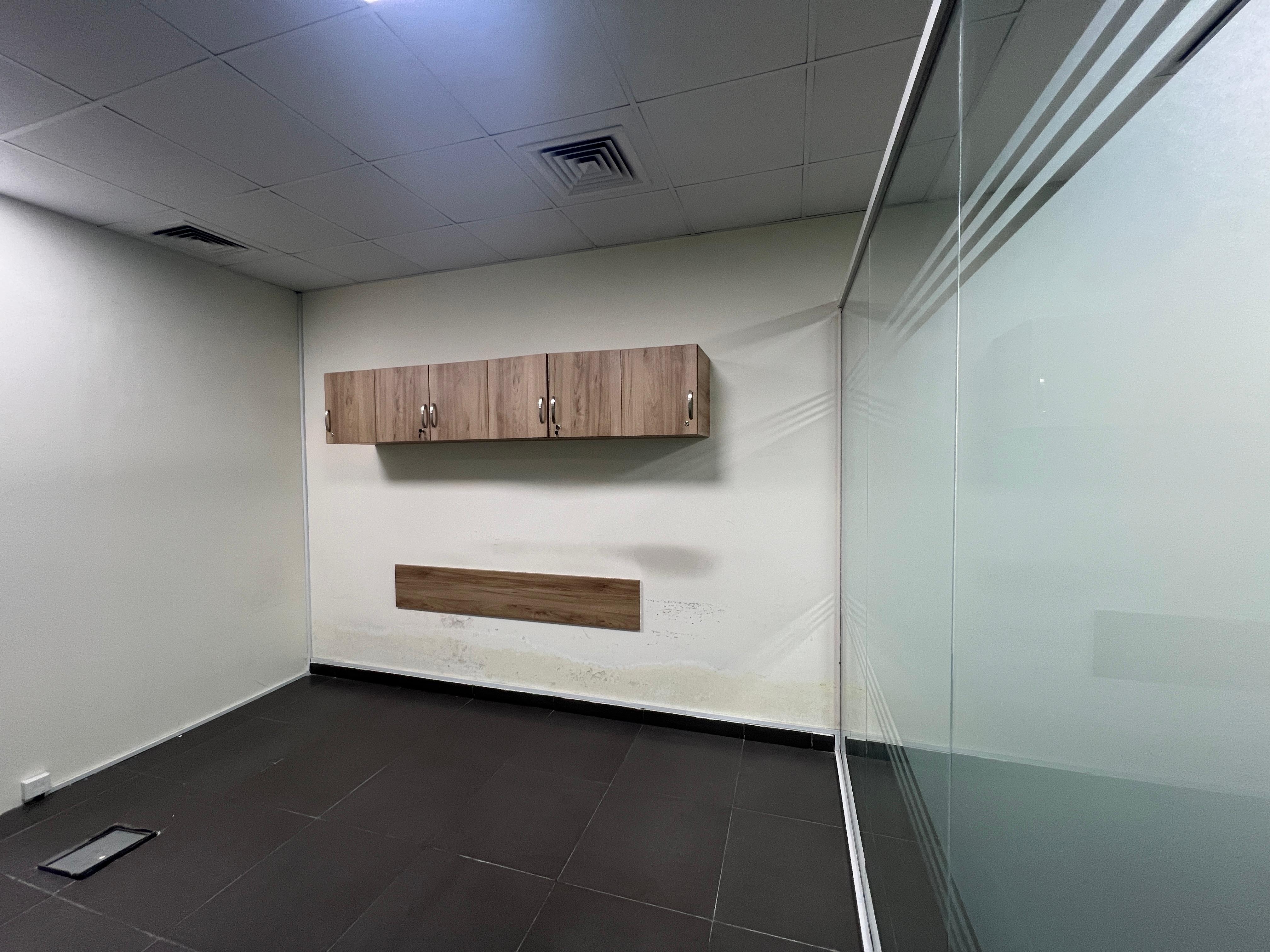 Vibrant Office | Canal View | Ready to Move-in