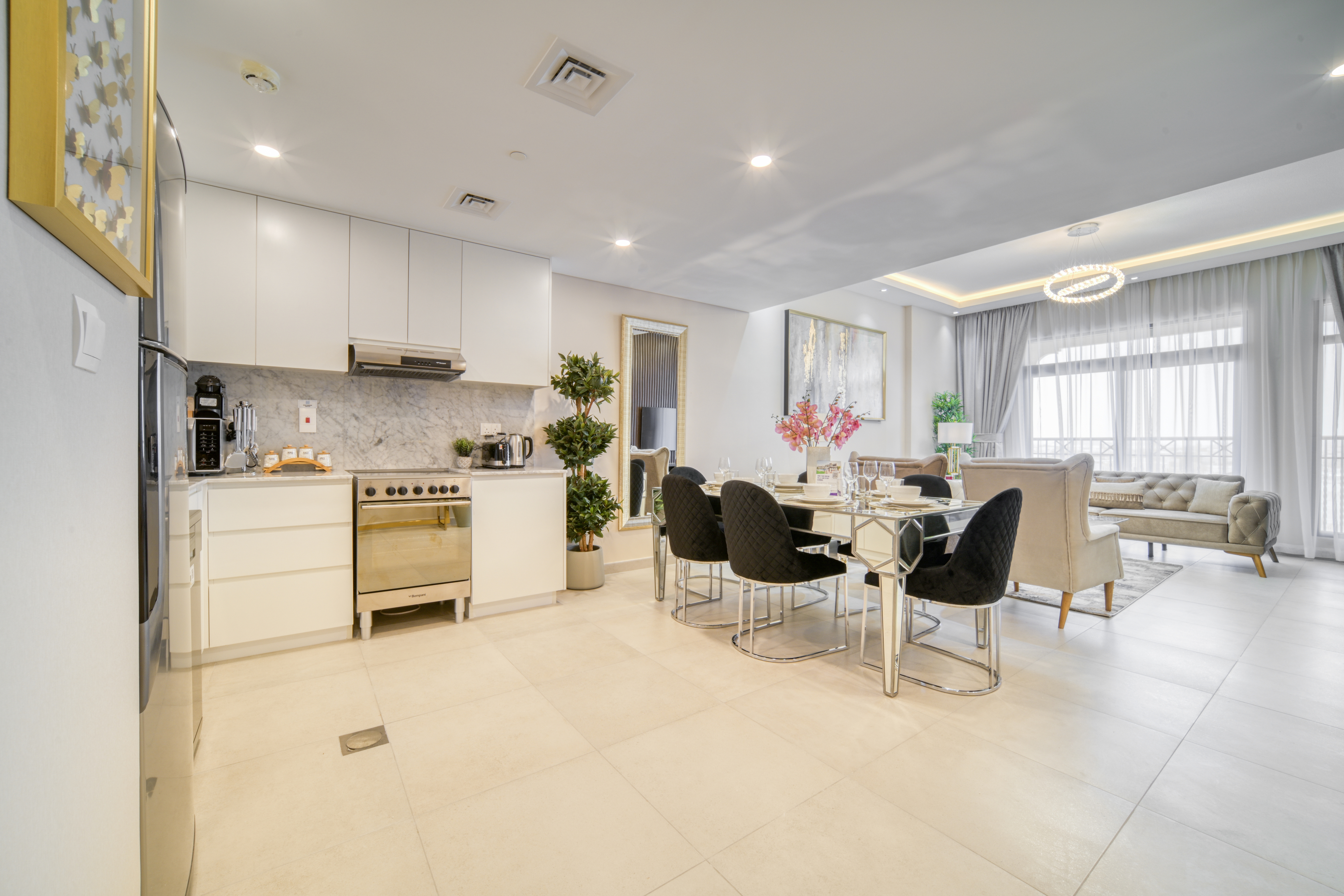 FULLY FURNISHED | HIGH RENTAL RETURN | SPACIOUS — Photo 3