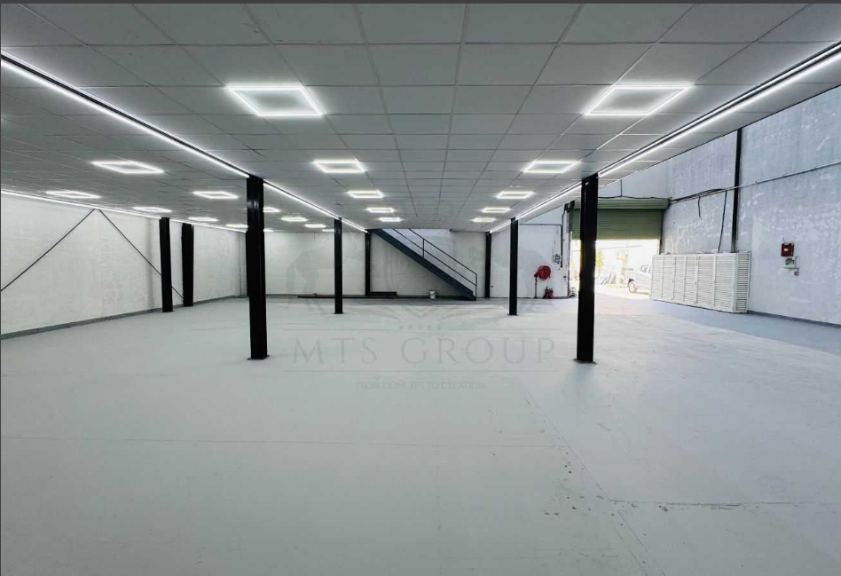 SPACIOUS WAREHOUSE | AL QUOZ | PRIME LOCATION