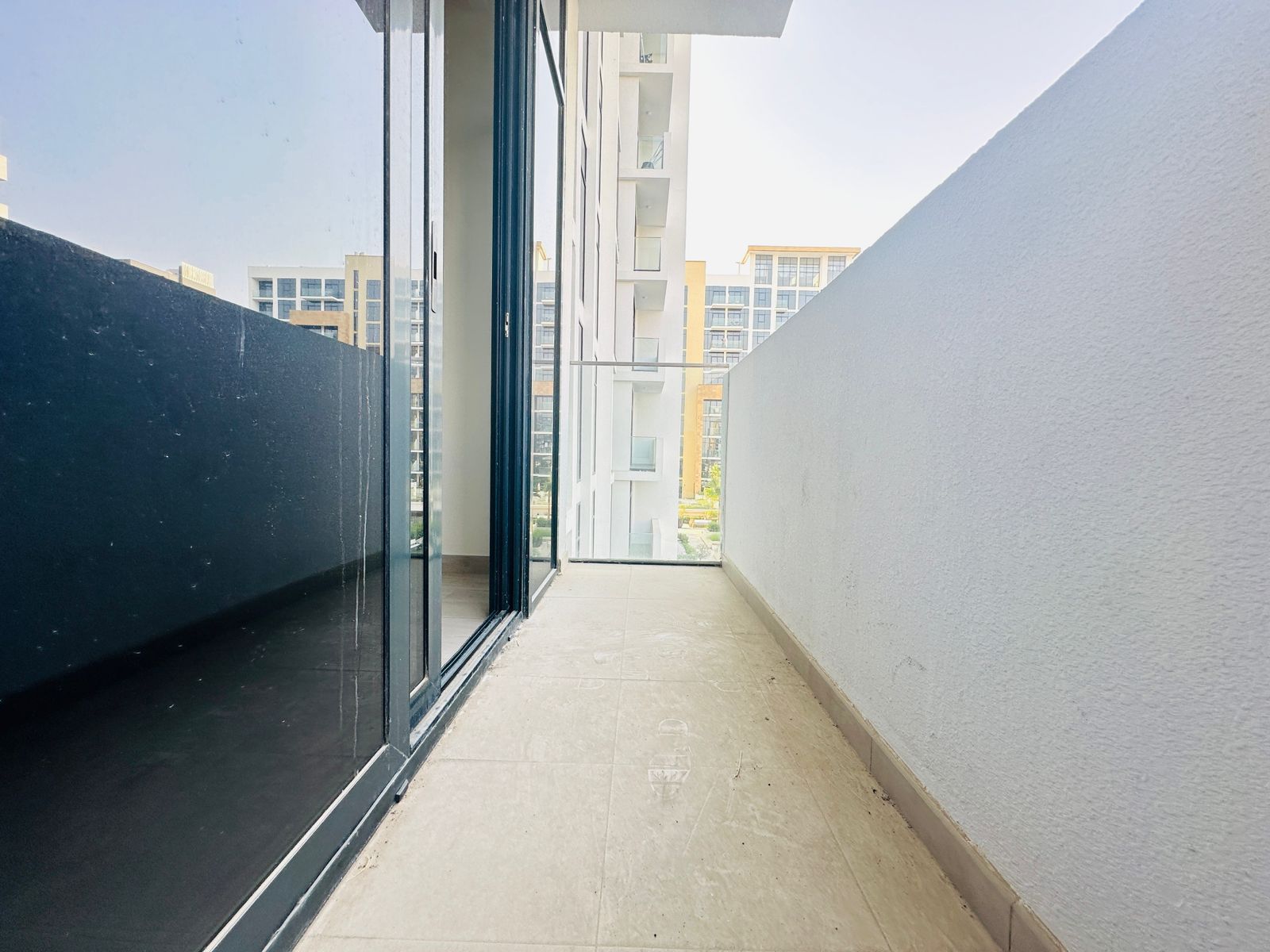 Bright and Spacious | High Floor | Ready to Move