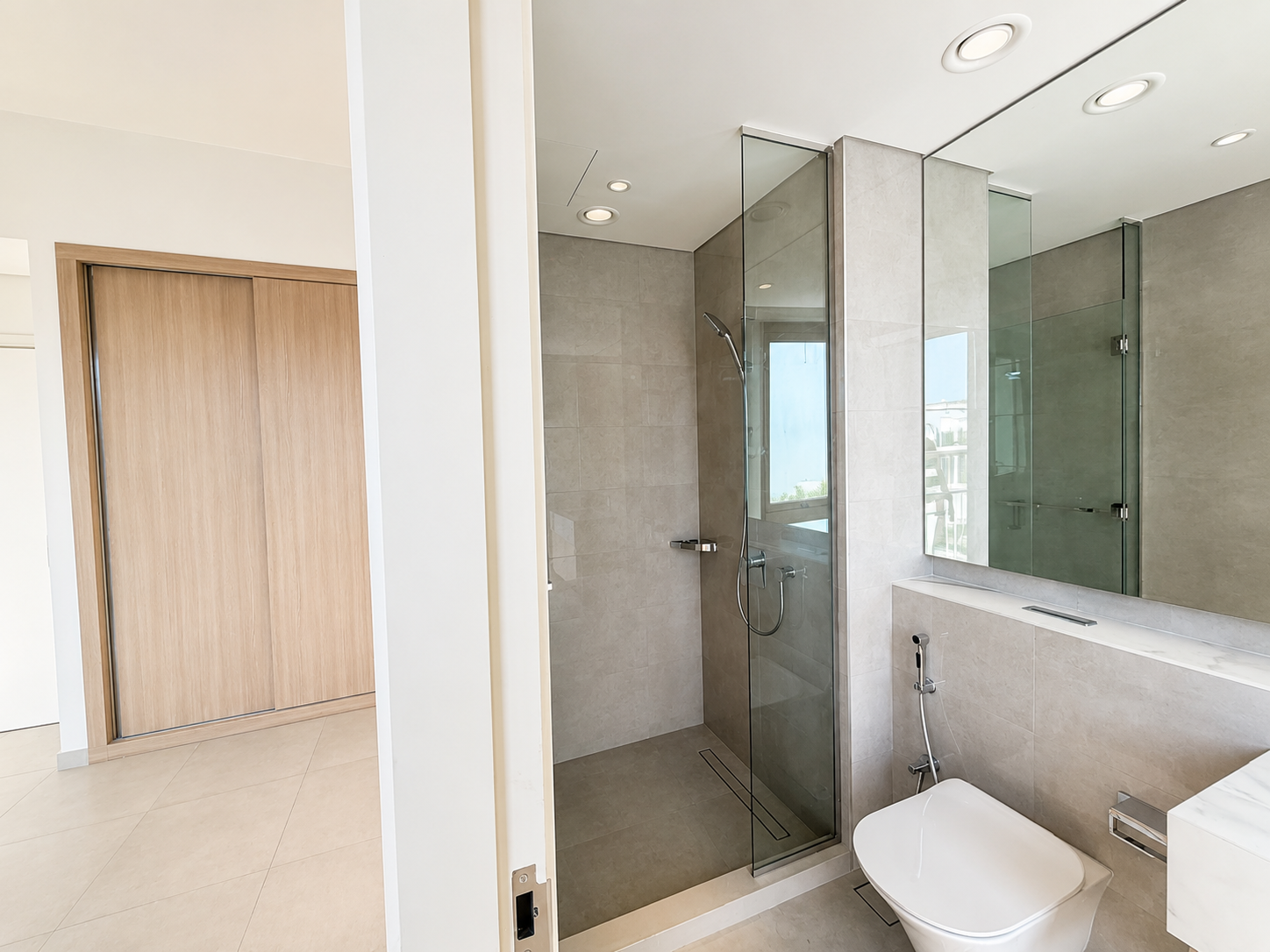 Bright Layout | Unfurnished Studio | Community View