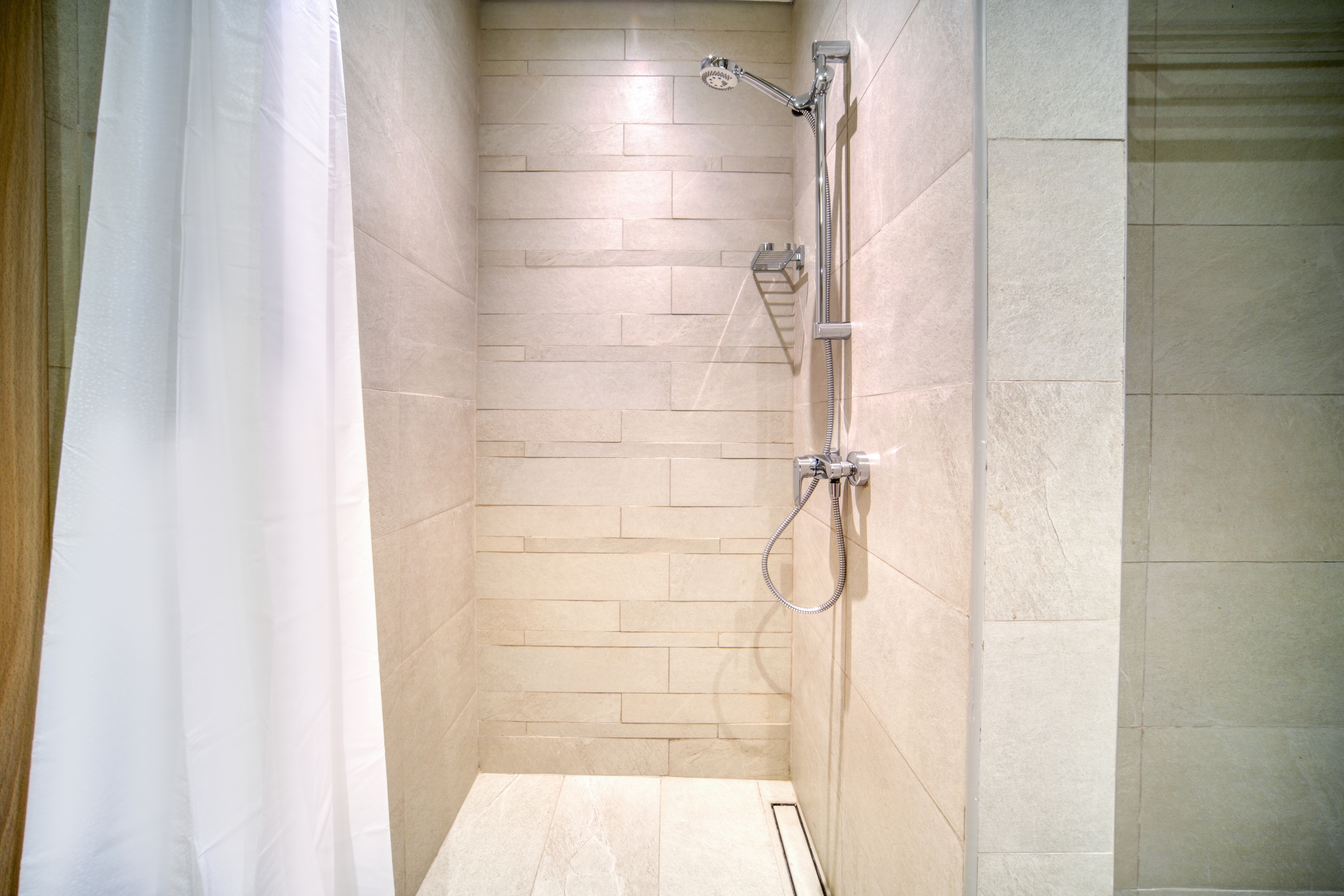 INVESTORS DEAL | HIGH DEMAND AREA | FURNISHED