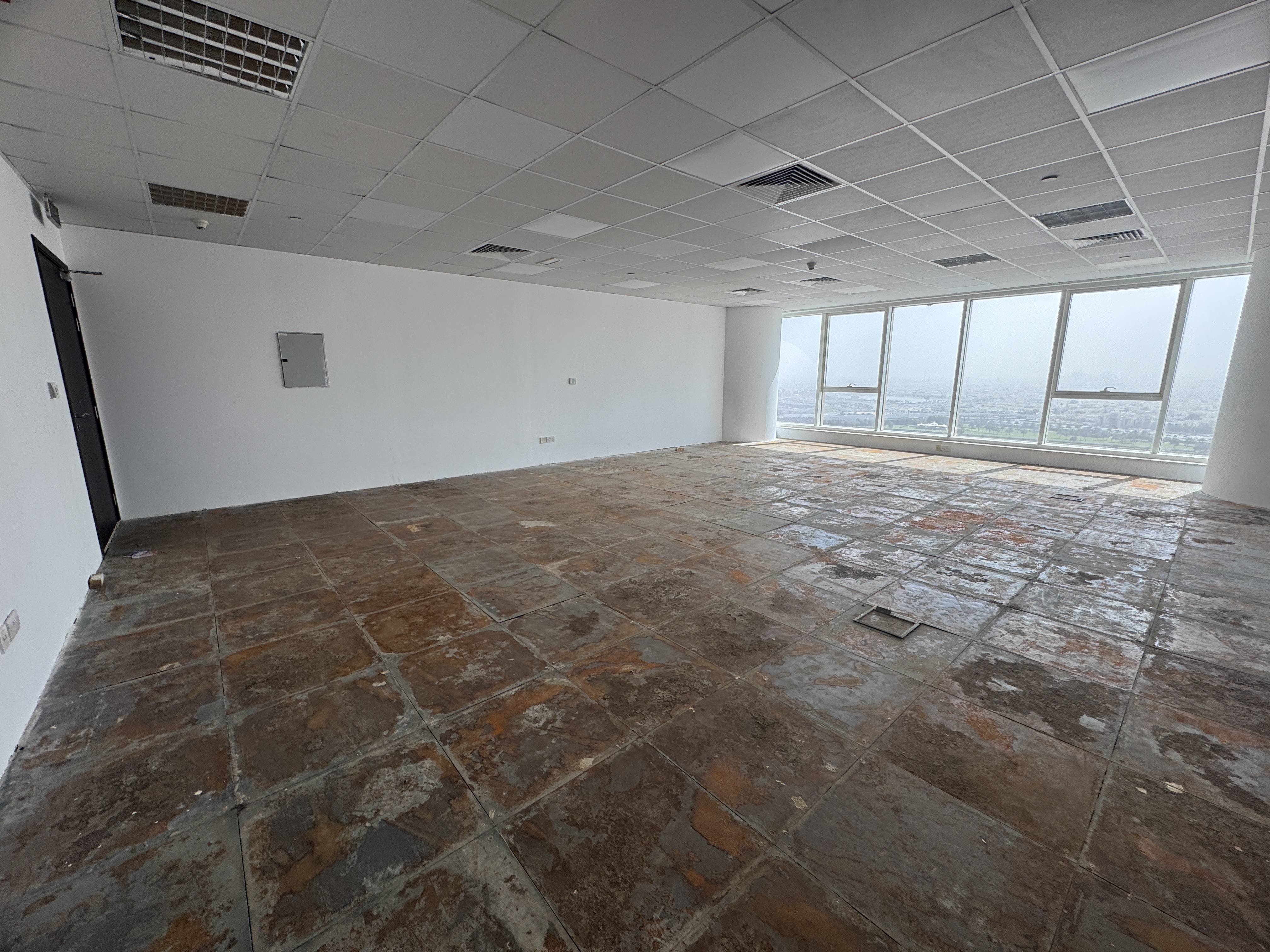 Spacious Office | Ready to Move-in | Churchill Towers