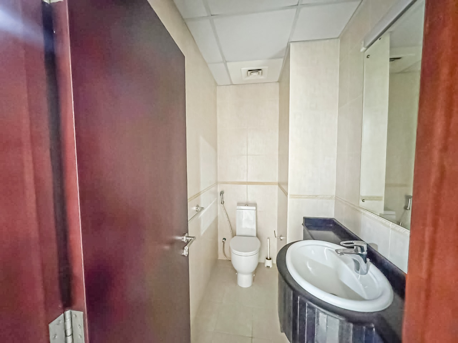 Elegant Marina Living | Spacious Layout | Prime Location