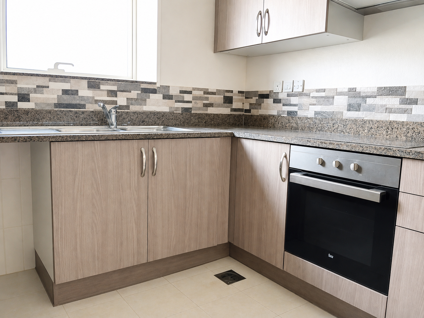 Spacious 1BR | Kitchen Appliances Included | 2 Bathrooms | 828 Sq. Ft.