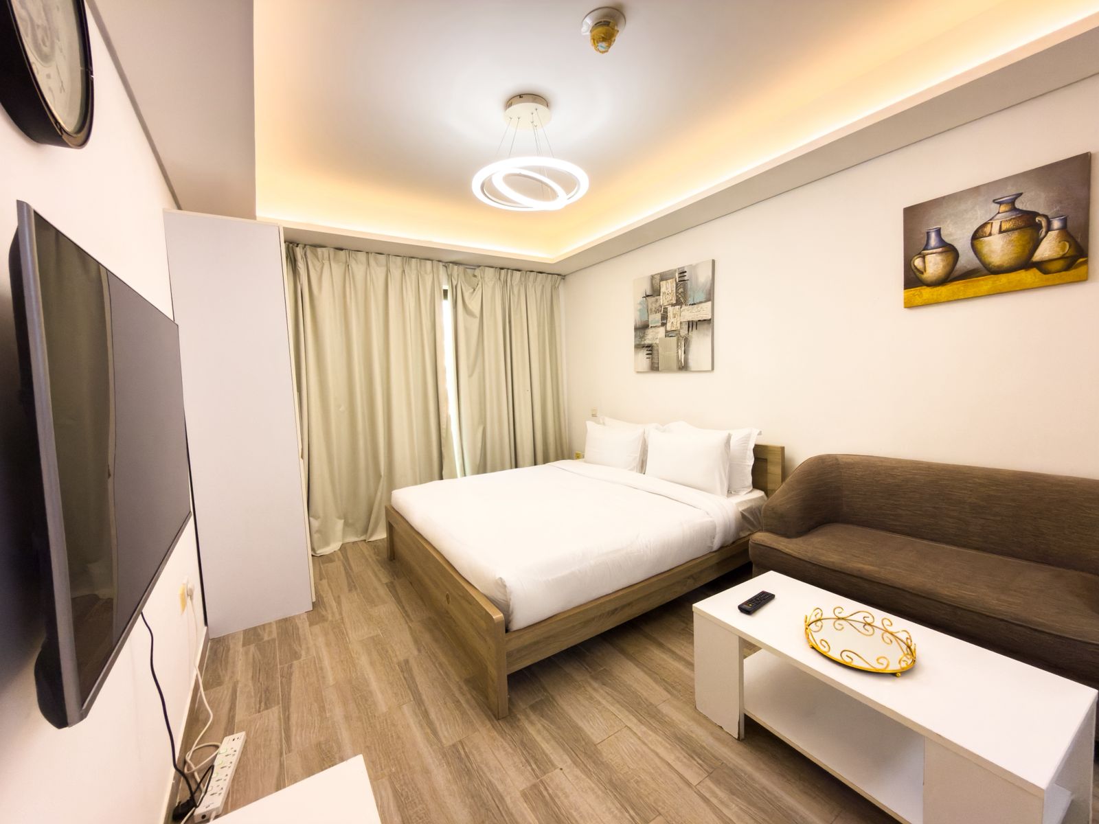 Furnished studio in Laya Mansion