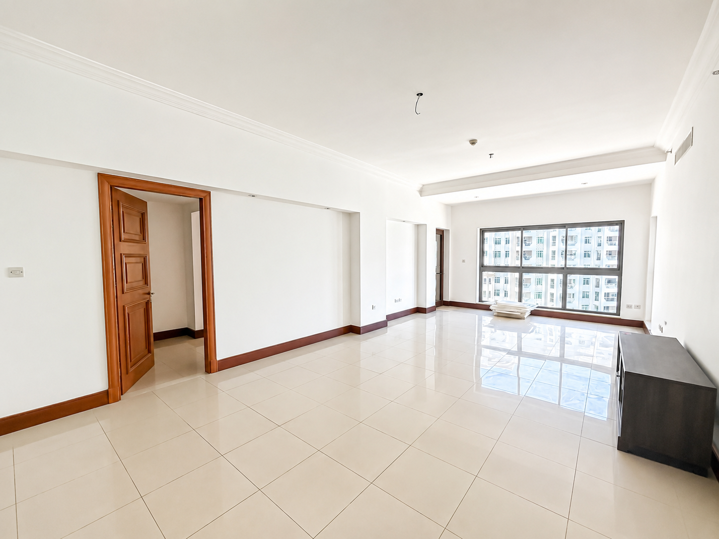 Beautiful Residence | Add Your Personal Style | Close to Beach & Mall
