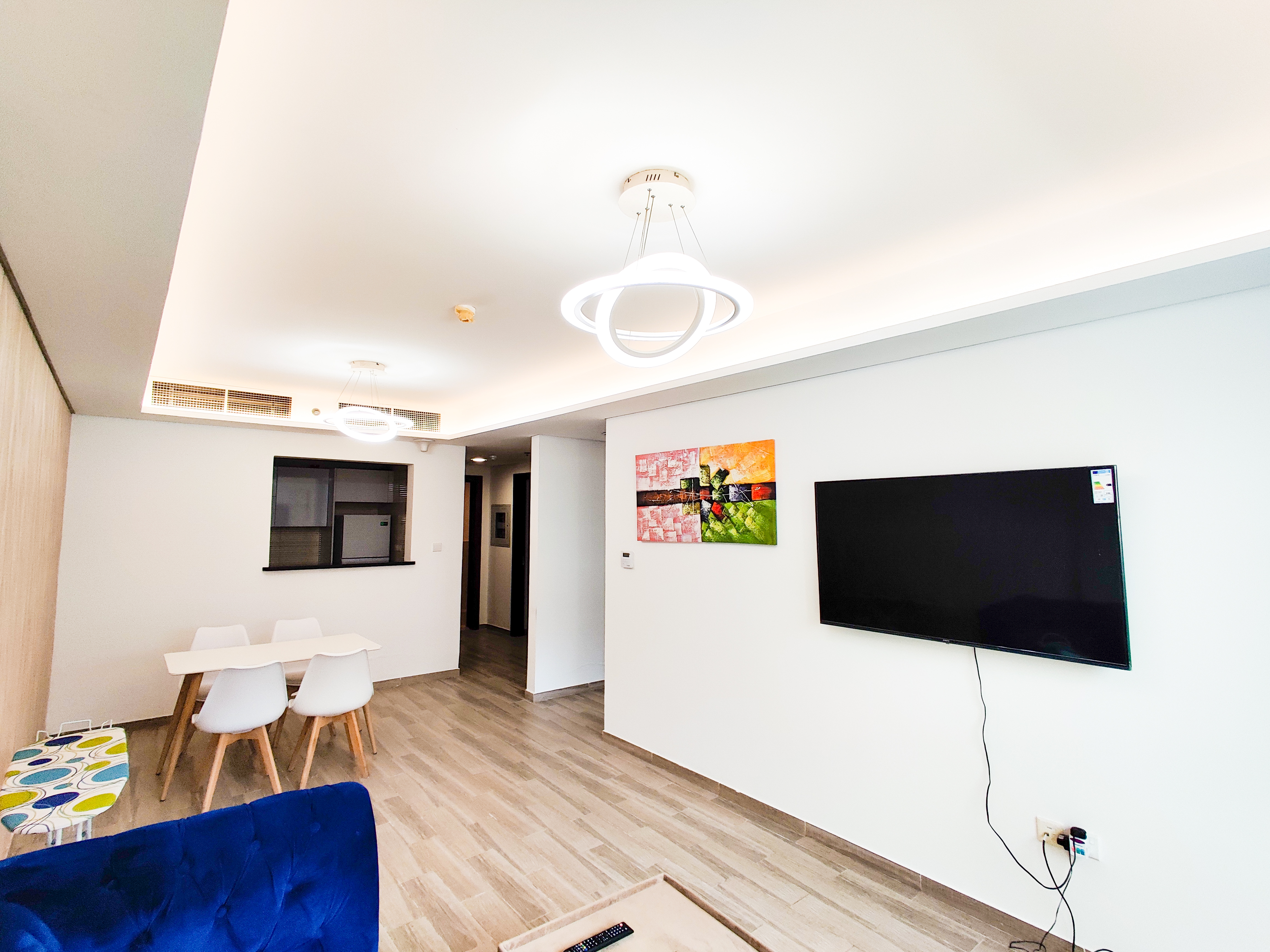 Furnished 1-bed apartment in Laya Mansion