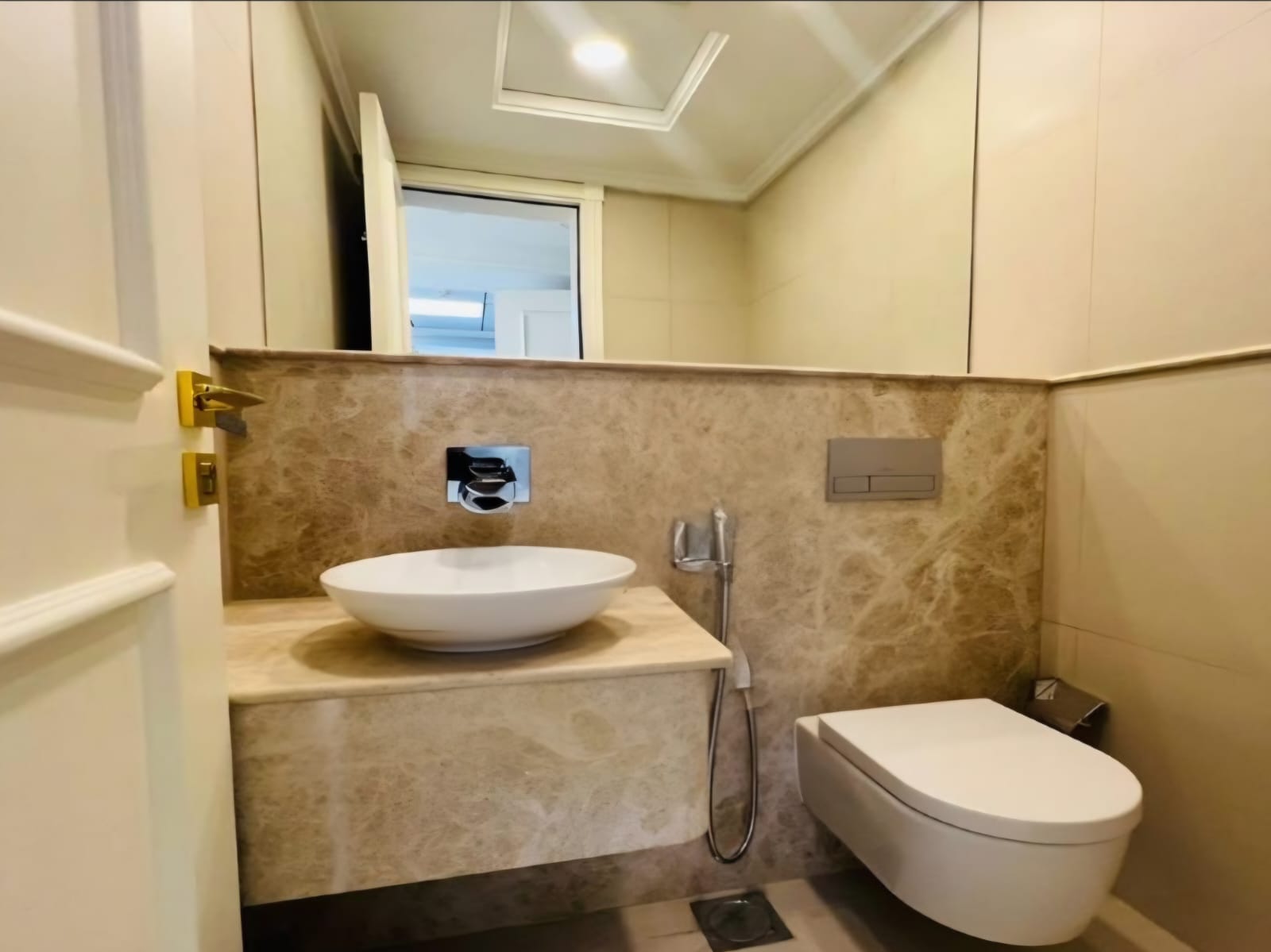 Bright Apartment | Spacious Layout | Open View