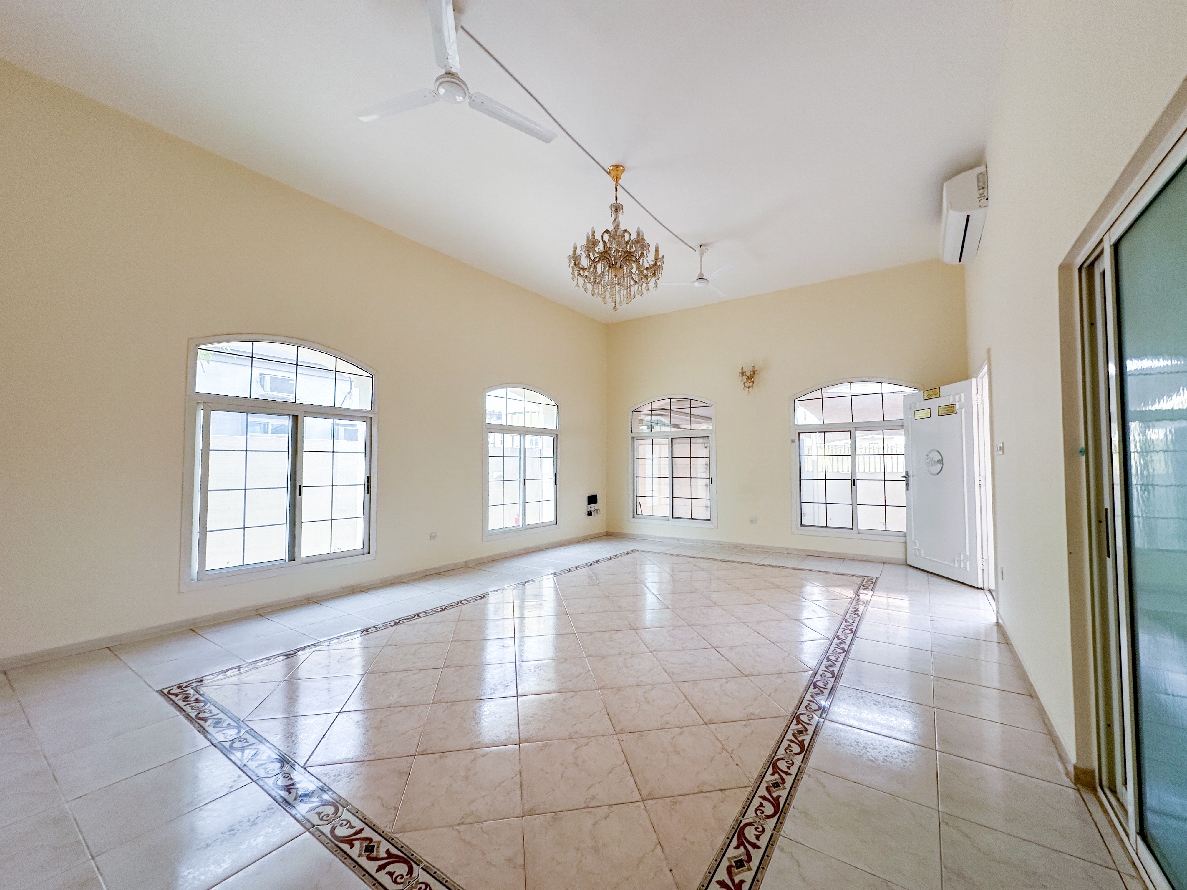 Spacious Villa | Family-Friendly Community | Prime Mirdif Location