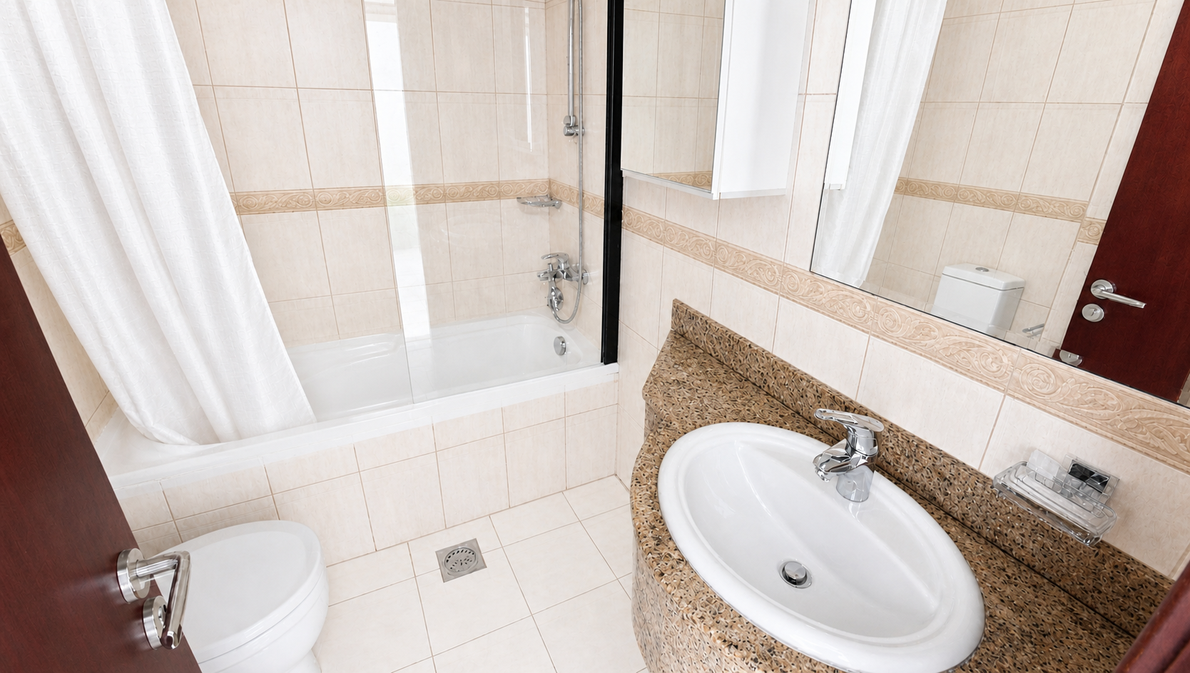 Elegant Apartment | Near Marina Walk | Sea View