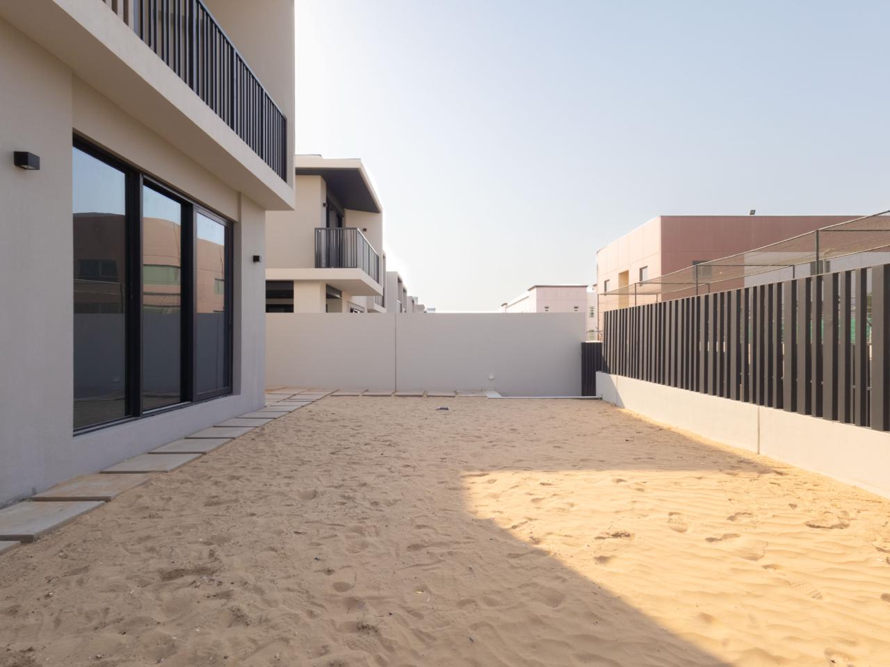 Spacious Layout | Close to Mosque and School | Family Living