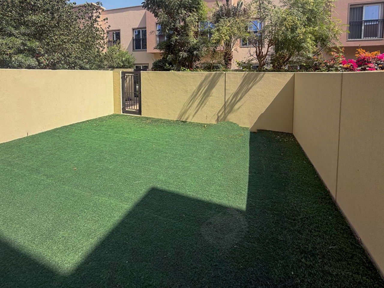 Bright | Spacious Layout | Close to Park