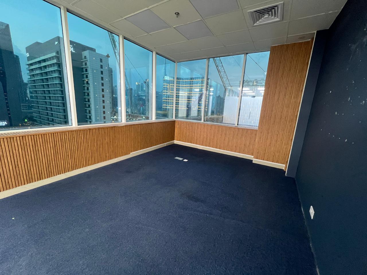 Spacious Office | Ready to Move-in | City View