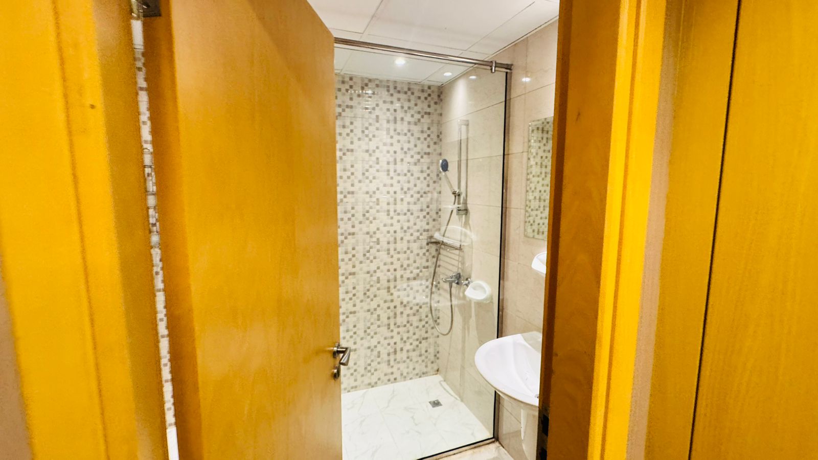 Spacious | 1BR Apartment | Ready to Move