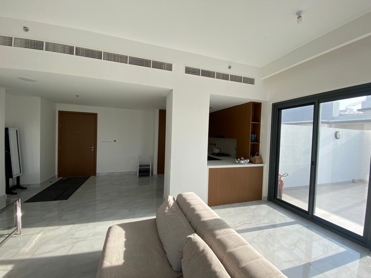 High Floor | 2 BR Spacious | Great Investment · صورة 3