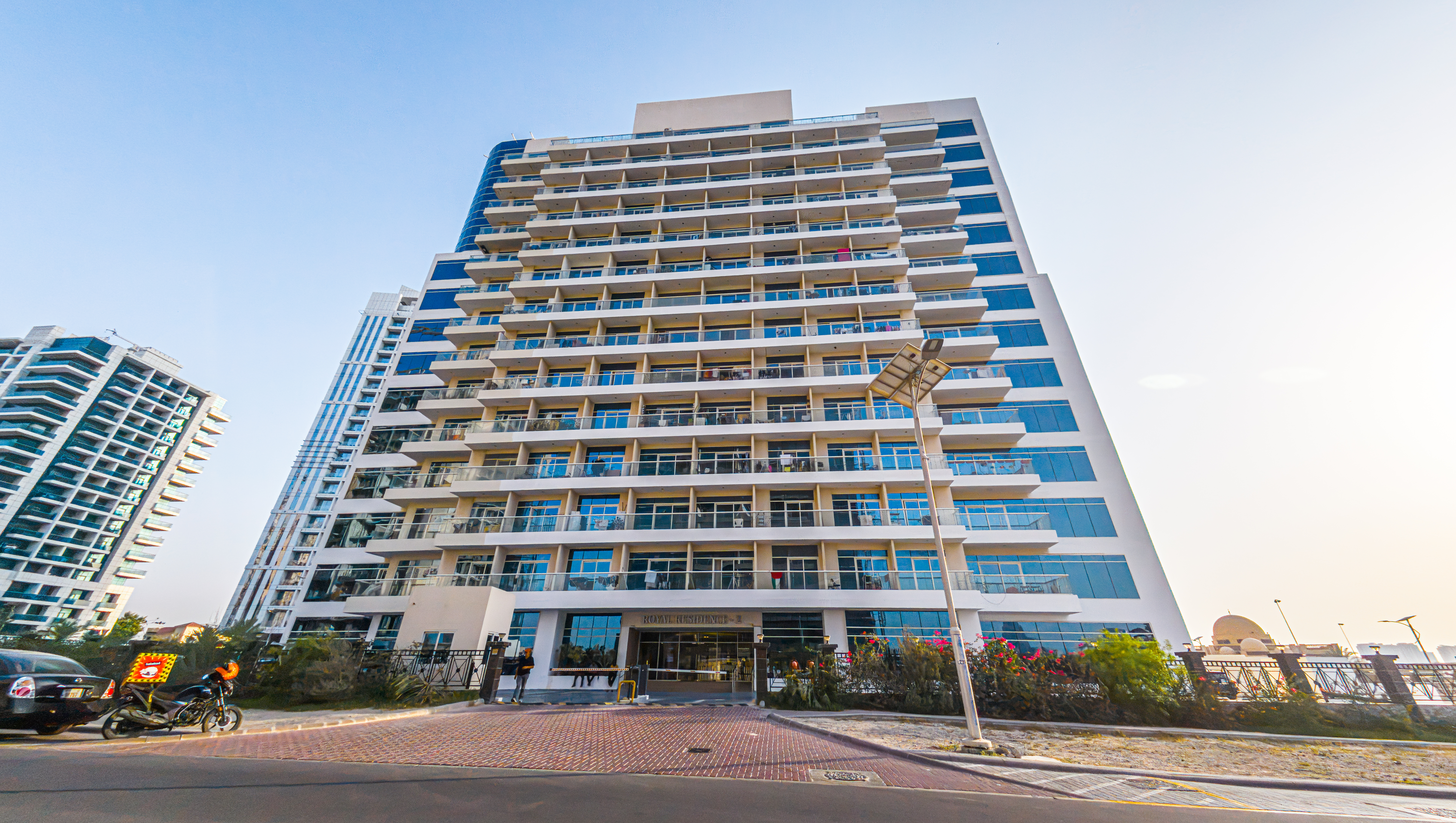 Exclusive 1BR | Investor Deal | 690 Sq.Ft. | Motivated Seller