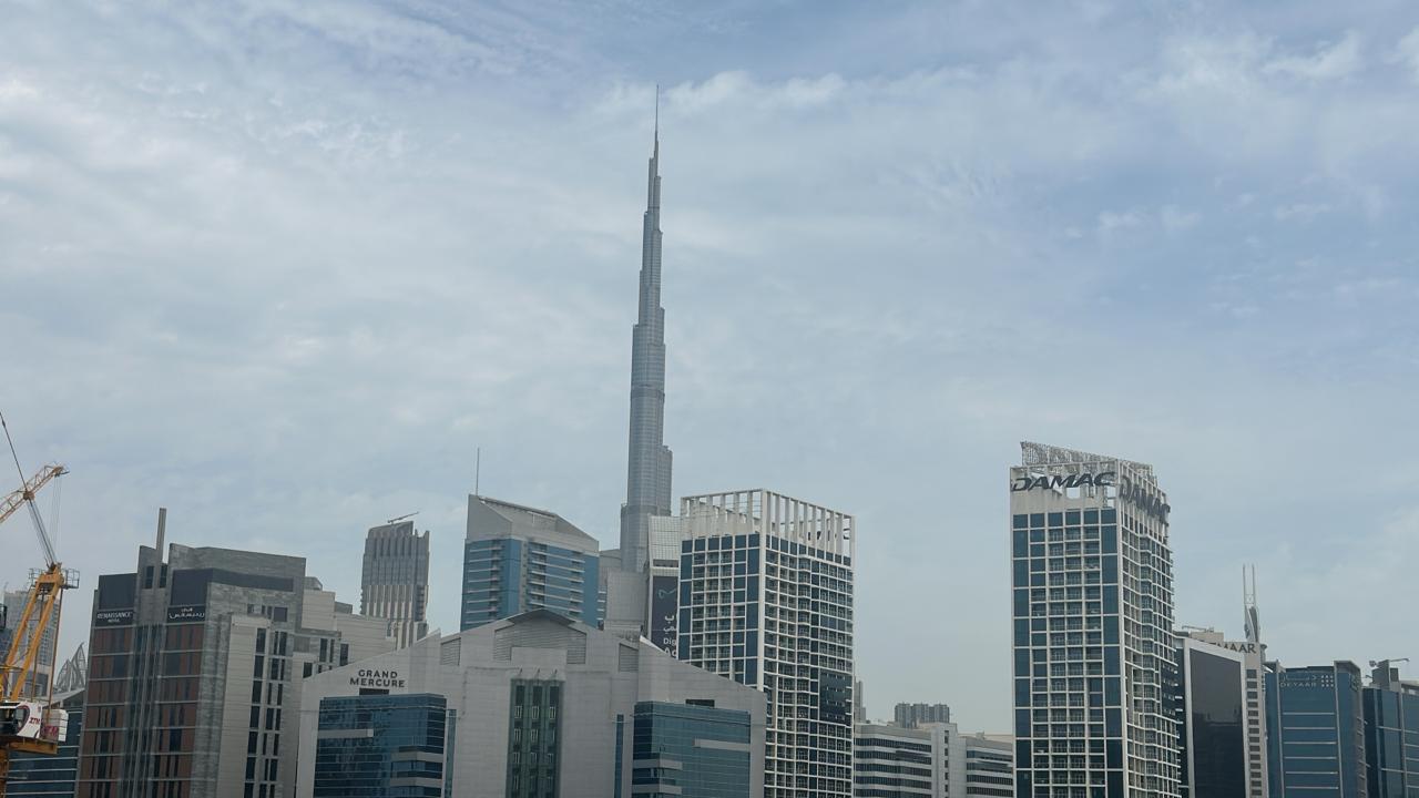 Elegant 1BR Apartment | Full Burj Khalifa View | 2 Bathrooms