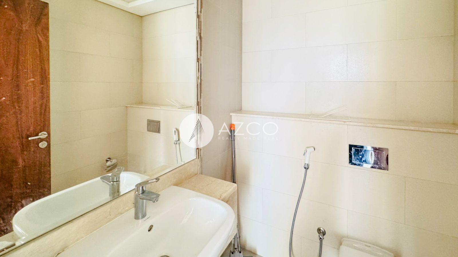 Rented Unit | Golf View | Modern Layout