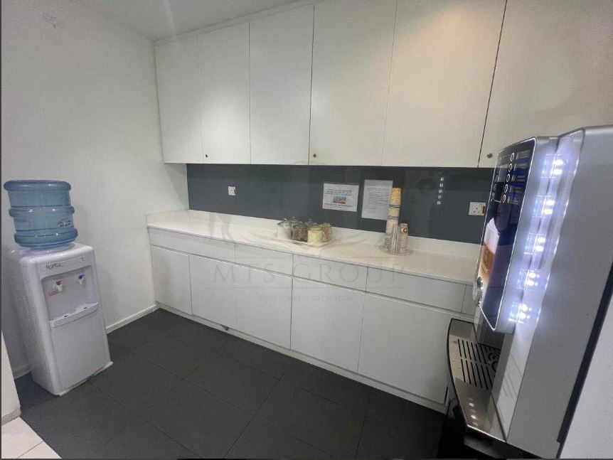 Spacious Office | Ready to Move-in