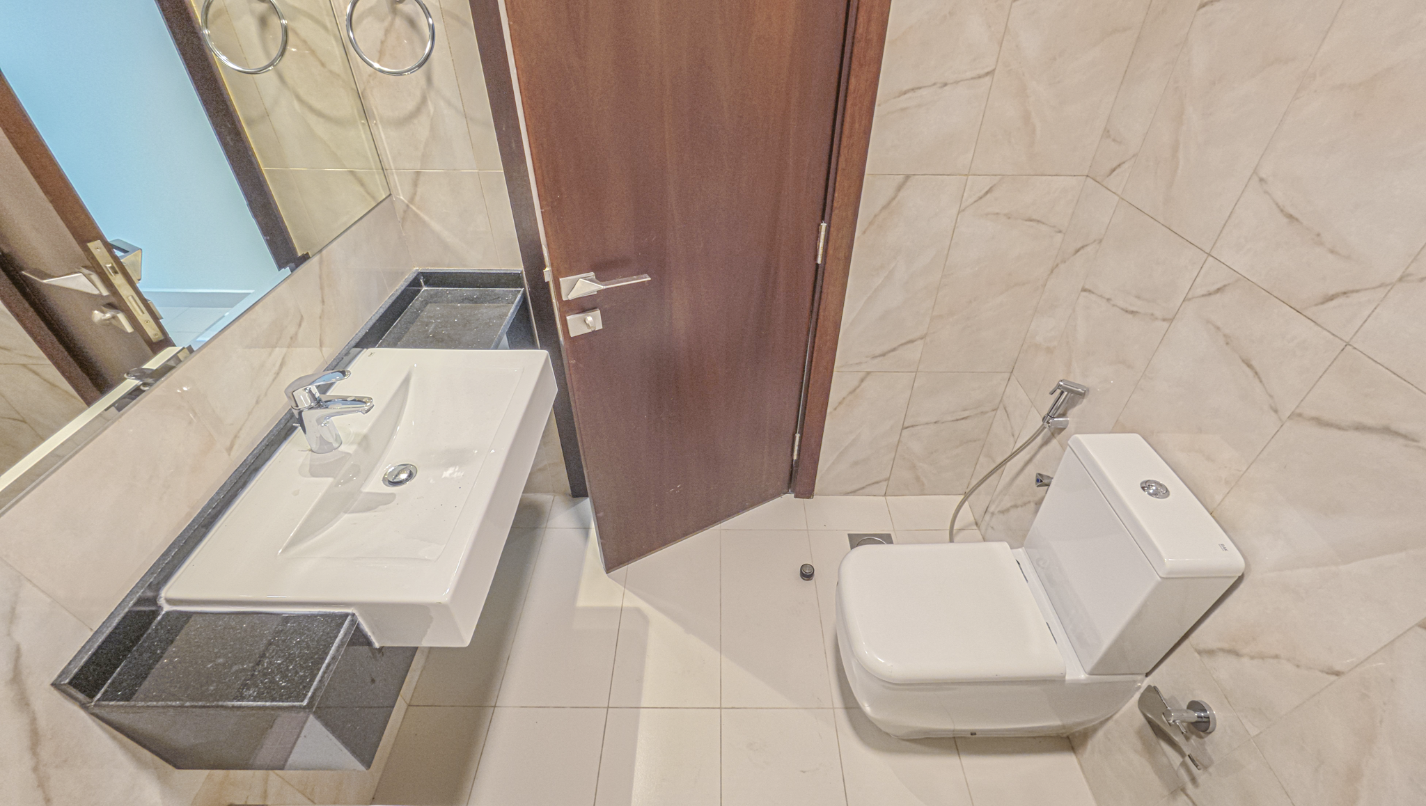 Luxury Living | Modern Apartment | Best Value