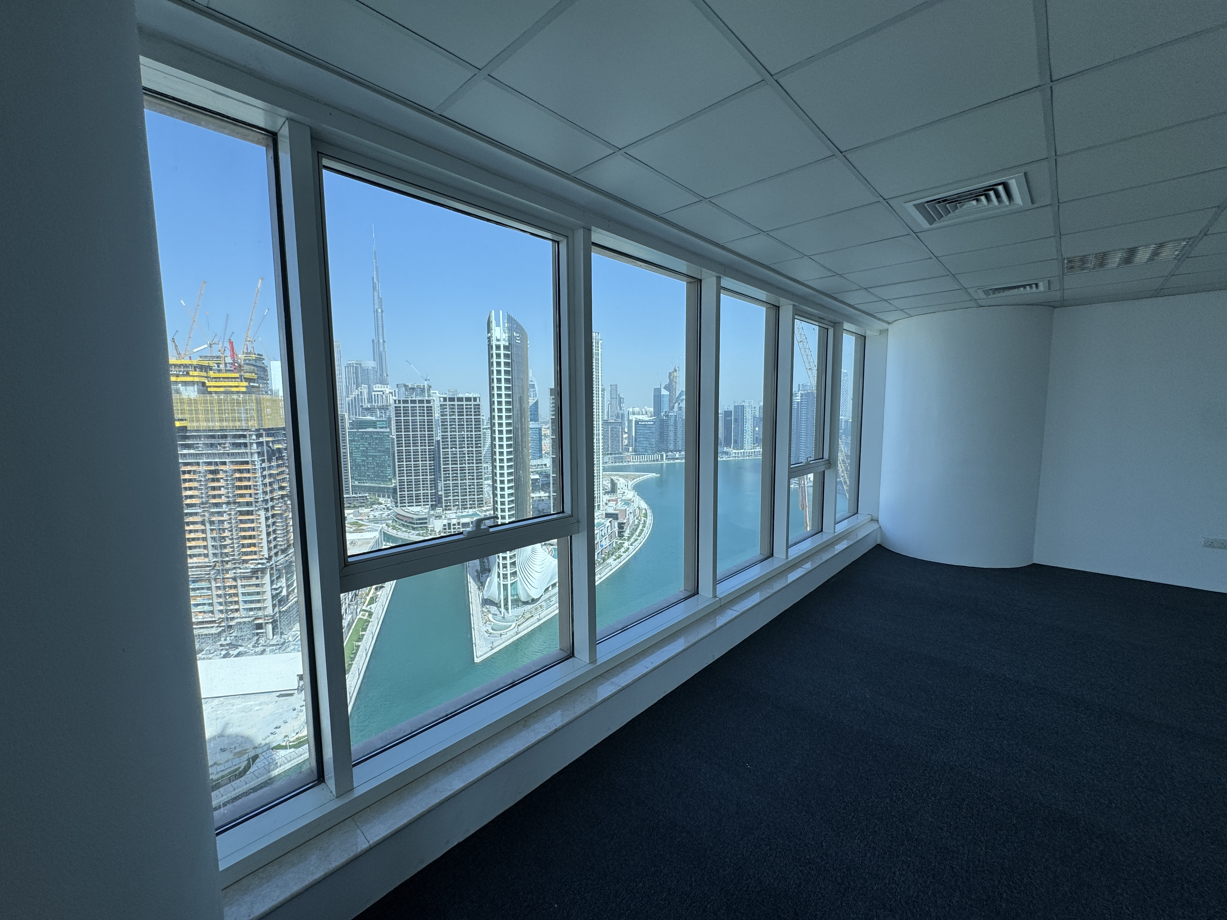 Bright & Spacious | Office For Rent | Chruchill Towers