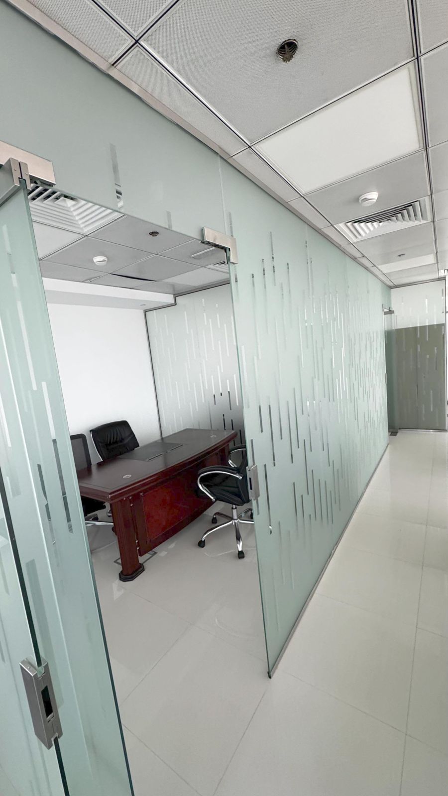 Fitted Office | Canal View | High Floor · image 5