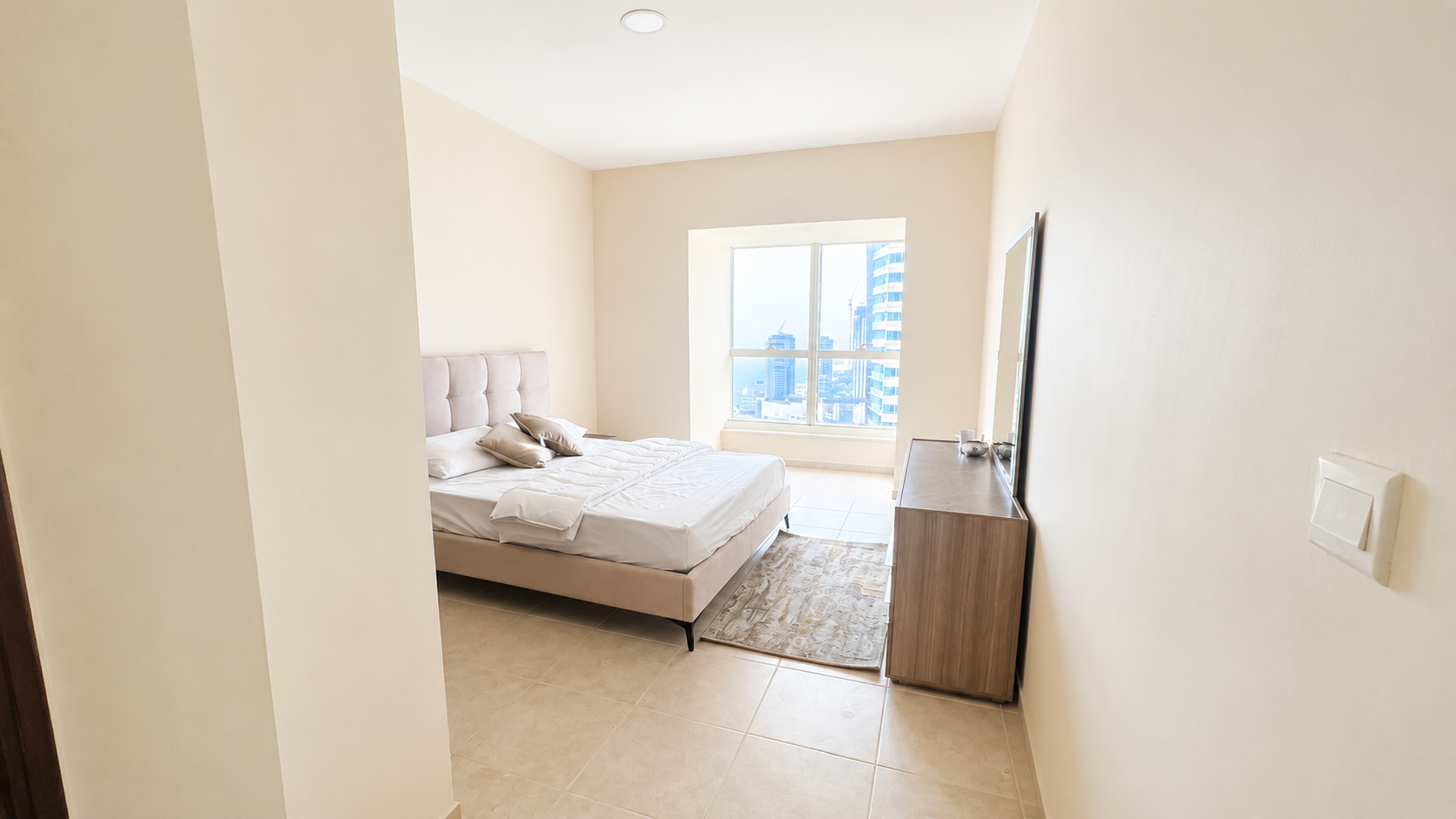 Elegant Marina Living | Spacious Layout | Prime Location