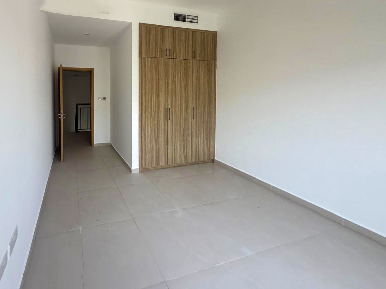 Bright | Spacious Layout | Close to Park
