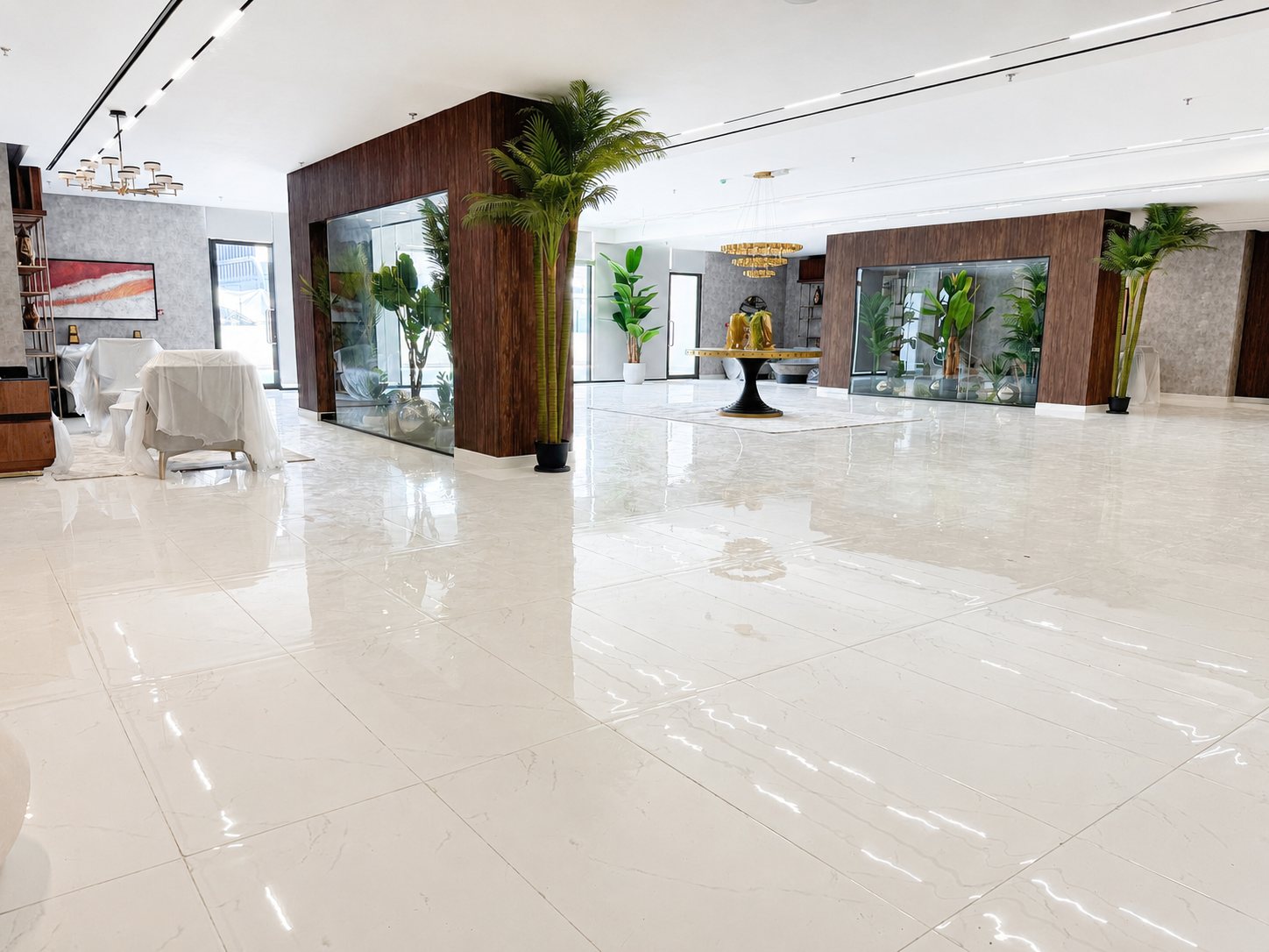 4 Cheques | Pool view | High Floor | Vacant