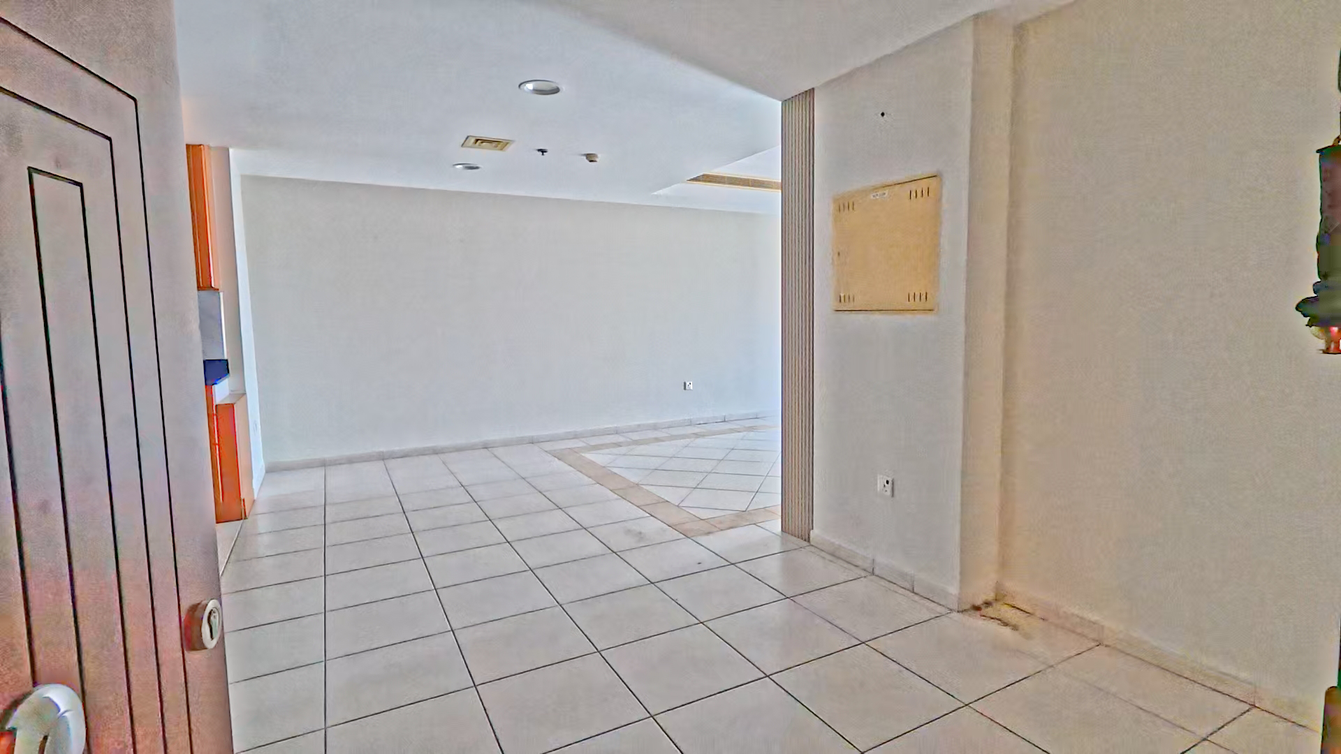Elegant Apartment | Near Marina Walk | Sea View
