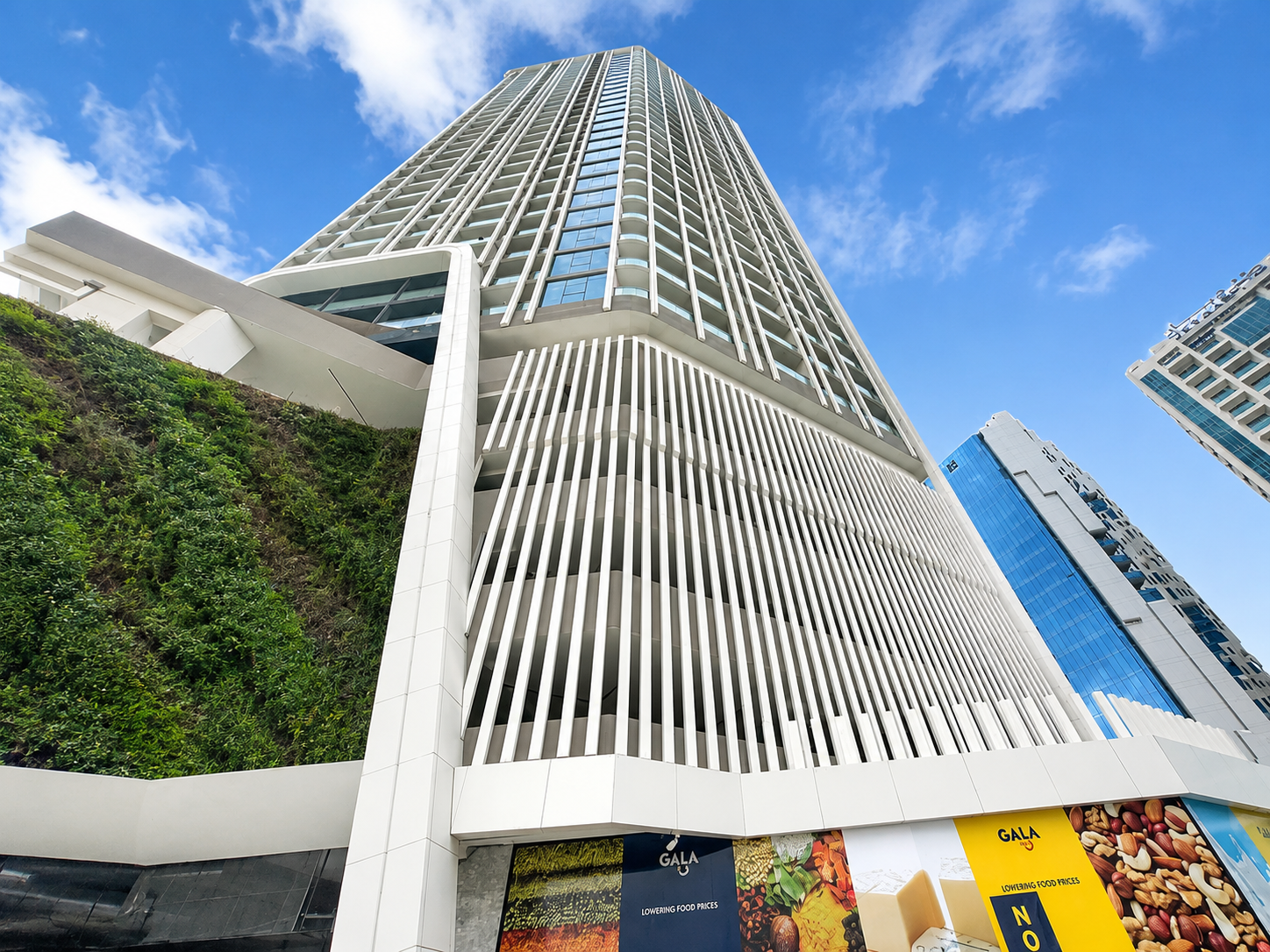 Modern 1 Bedroom | 2 Bathrooms | Ready to Move