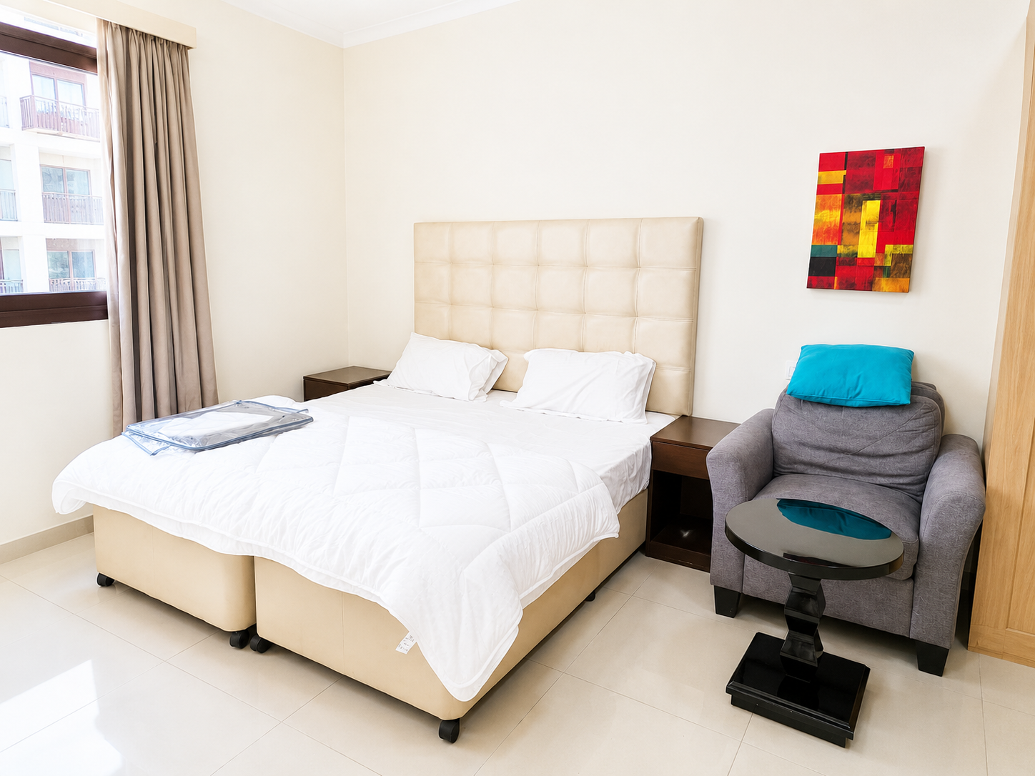 Modern Studio | Spacious Layout | Lincoln Park B