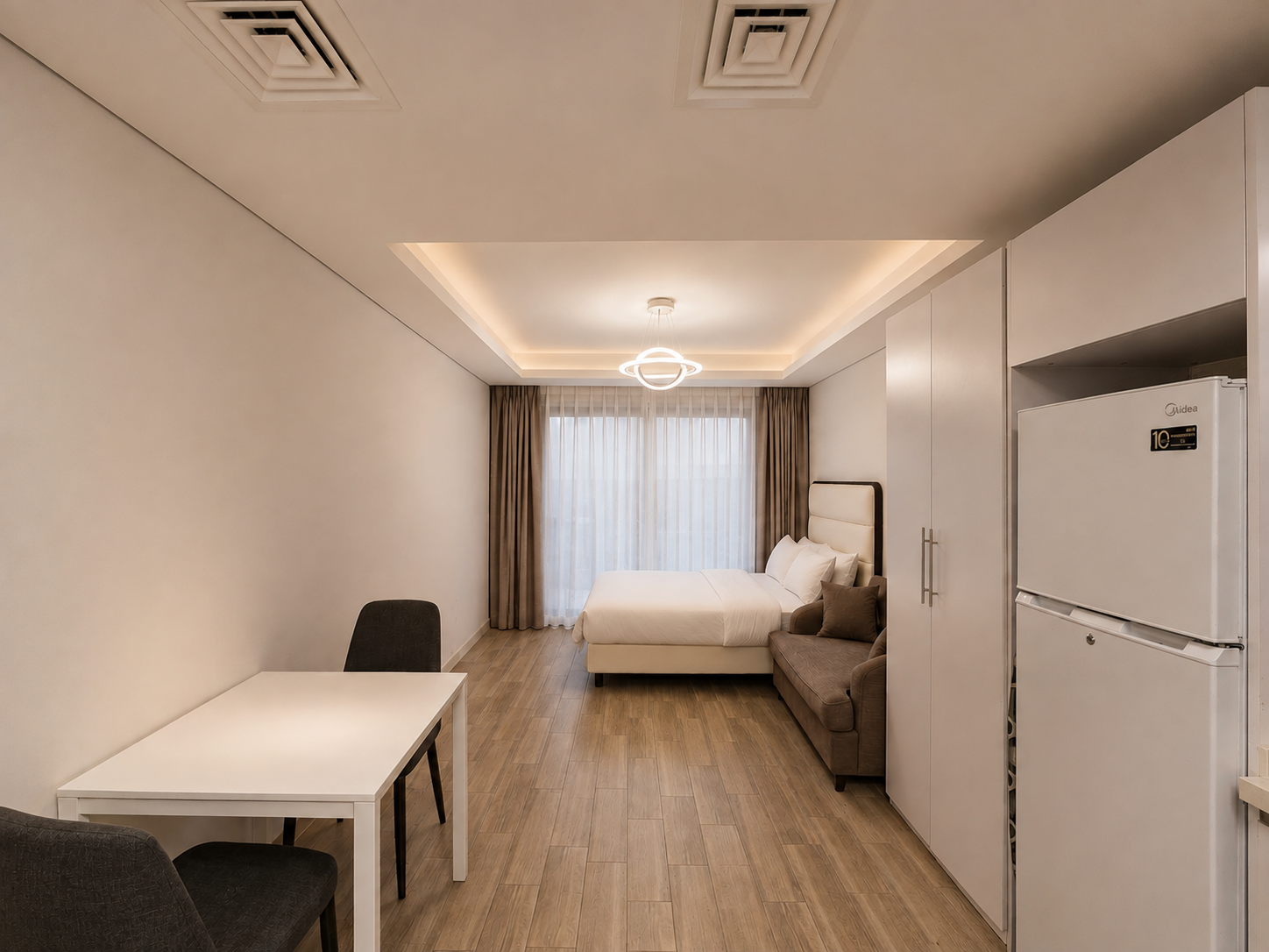 Furnished studio in Laya Mansion