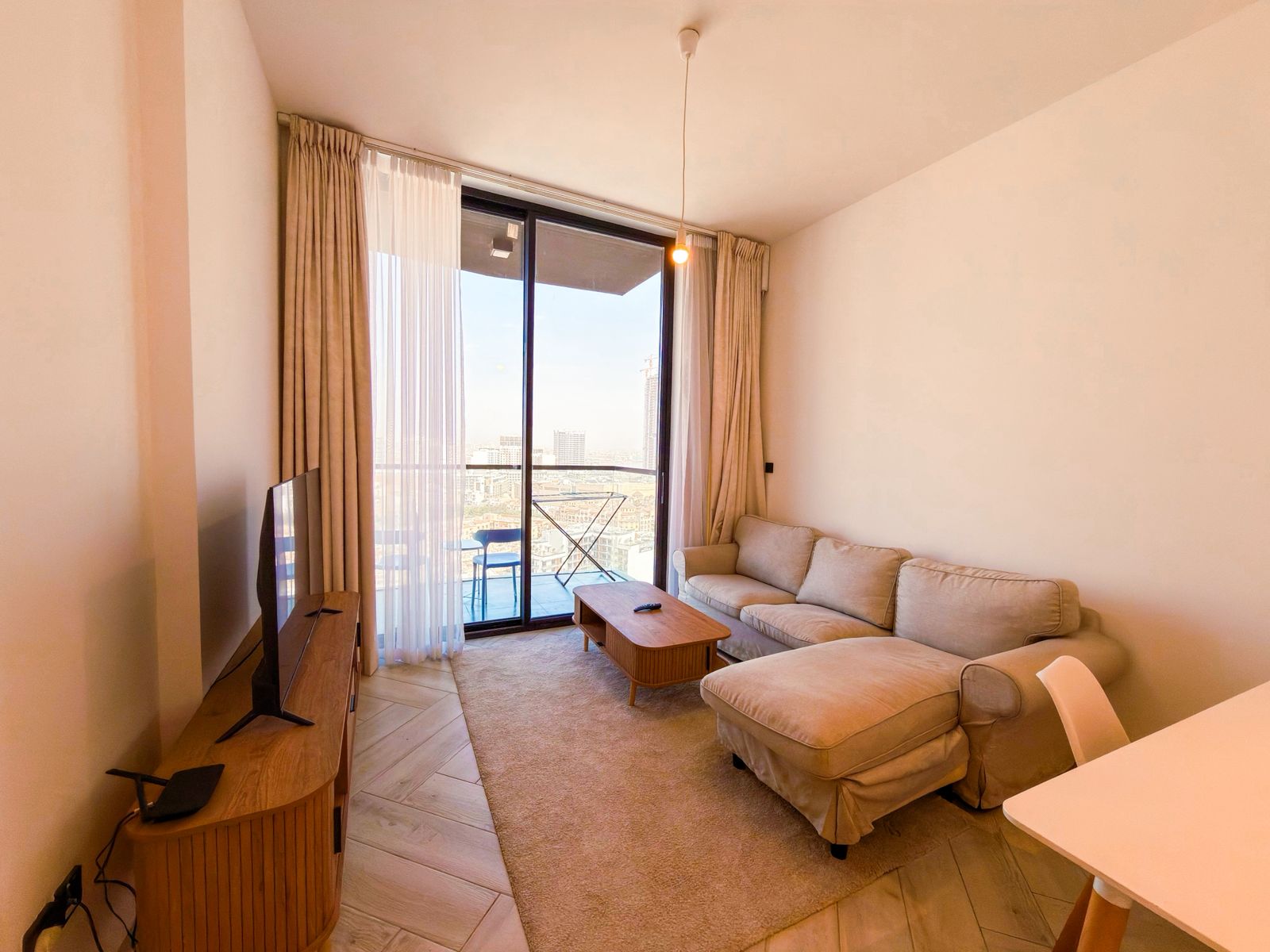 Furnished 1-bed apartment in Empire Residence