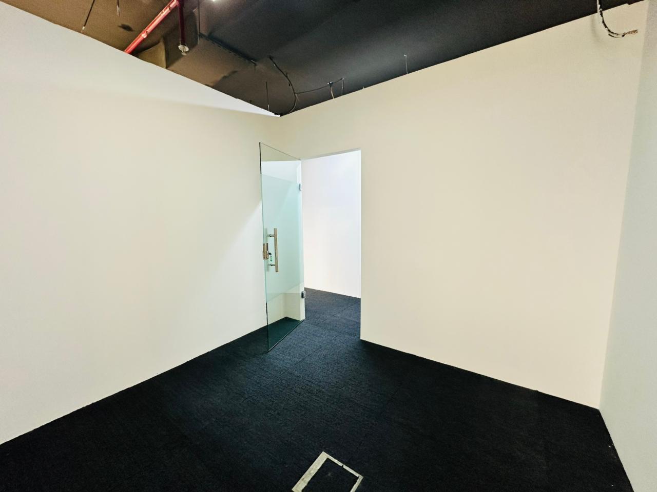 Spacious Office | DEWA & Chiller Included | DIP | Ready to Move in