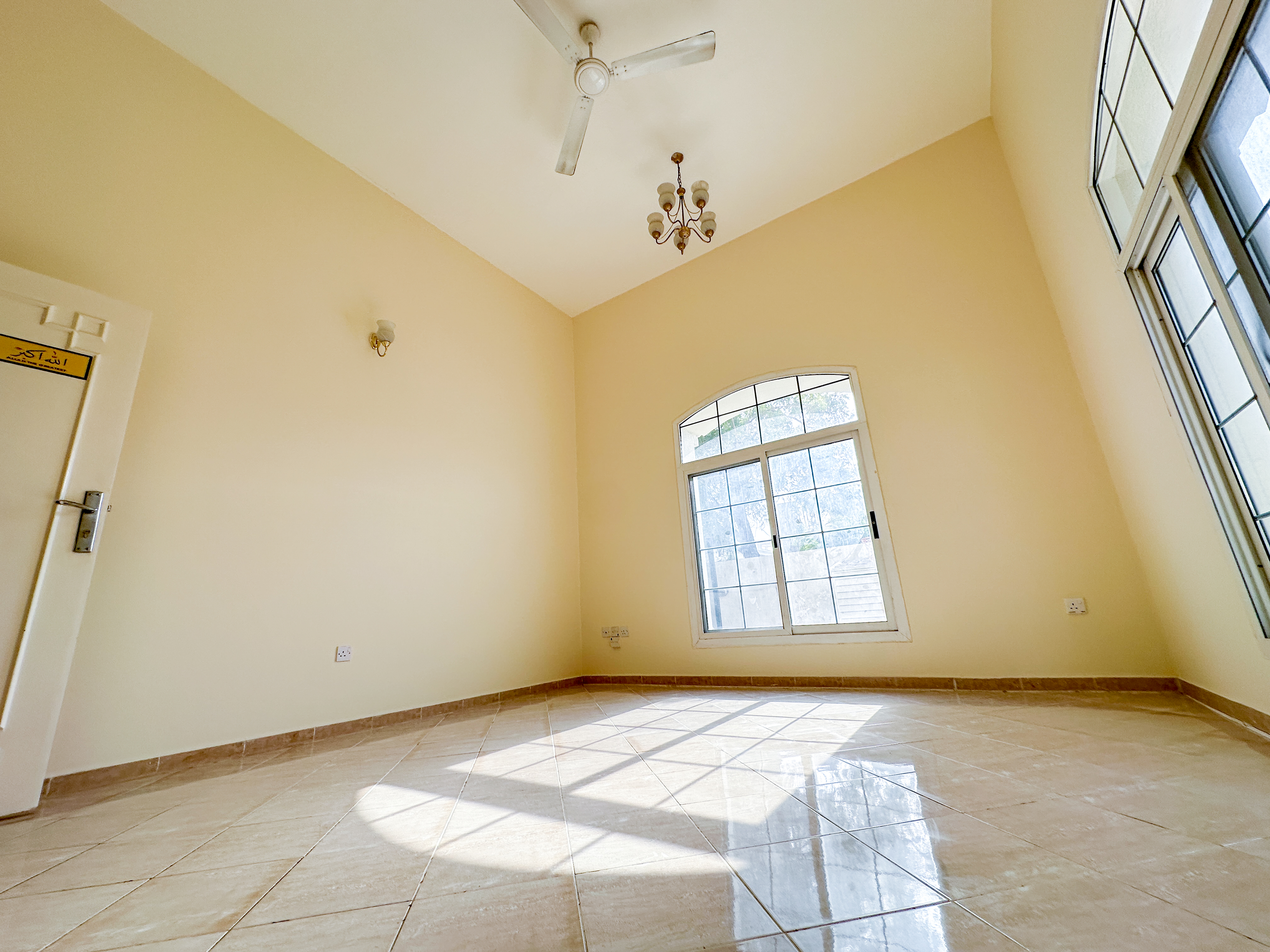 Spacious Villa | Family-Friendly Community | Prime Mirdif Location
