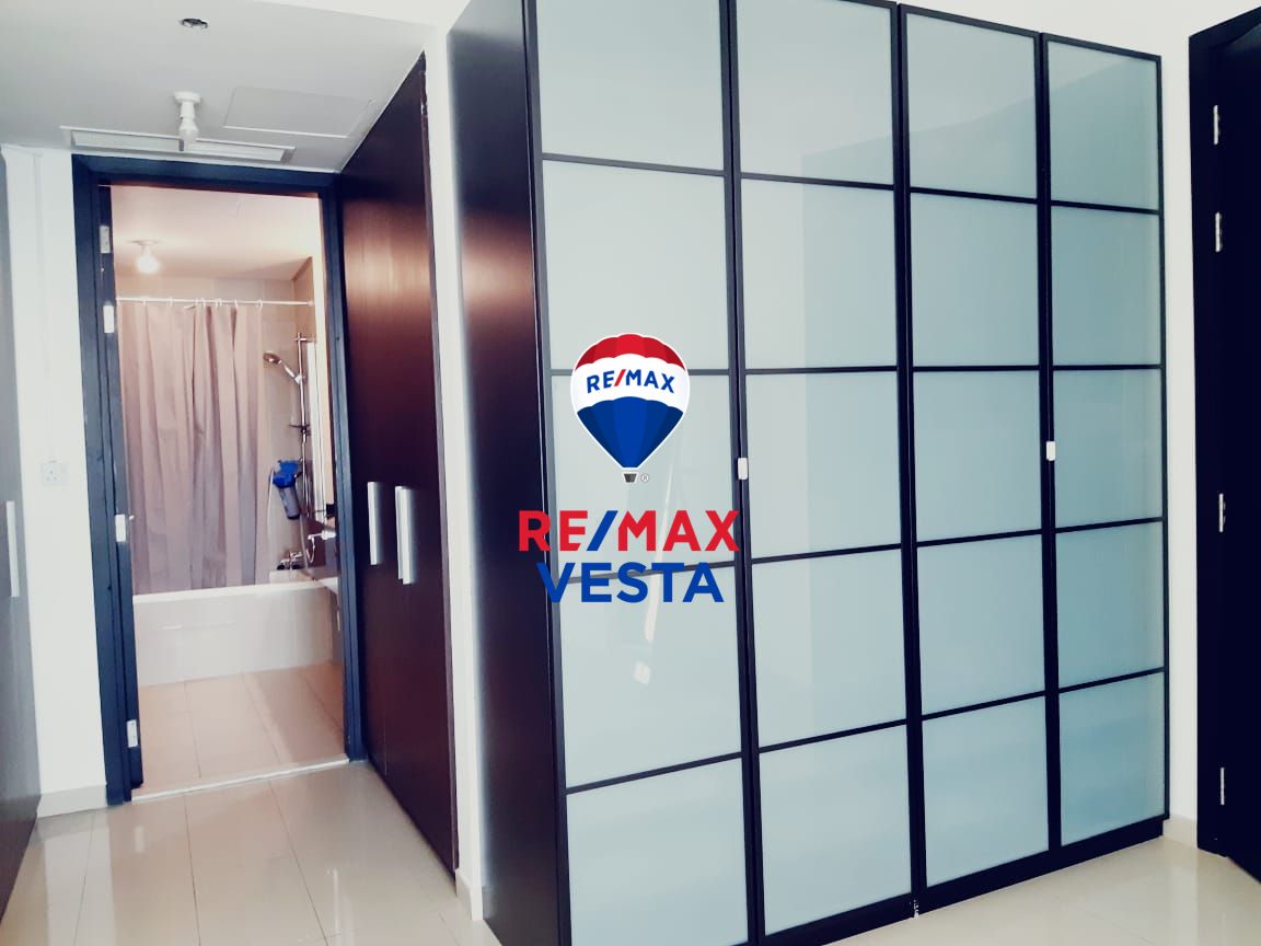 Breathtaking Sea View | Unfurnished | Mid Floor | Rented W/High ROI | Ample Layout