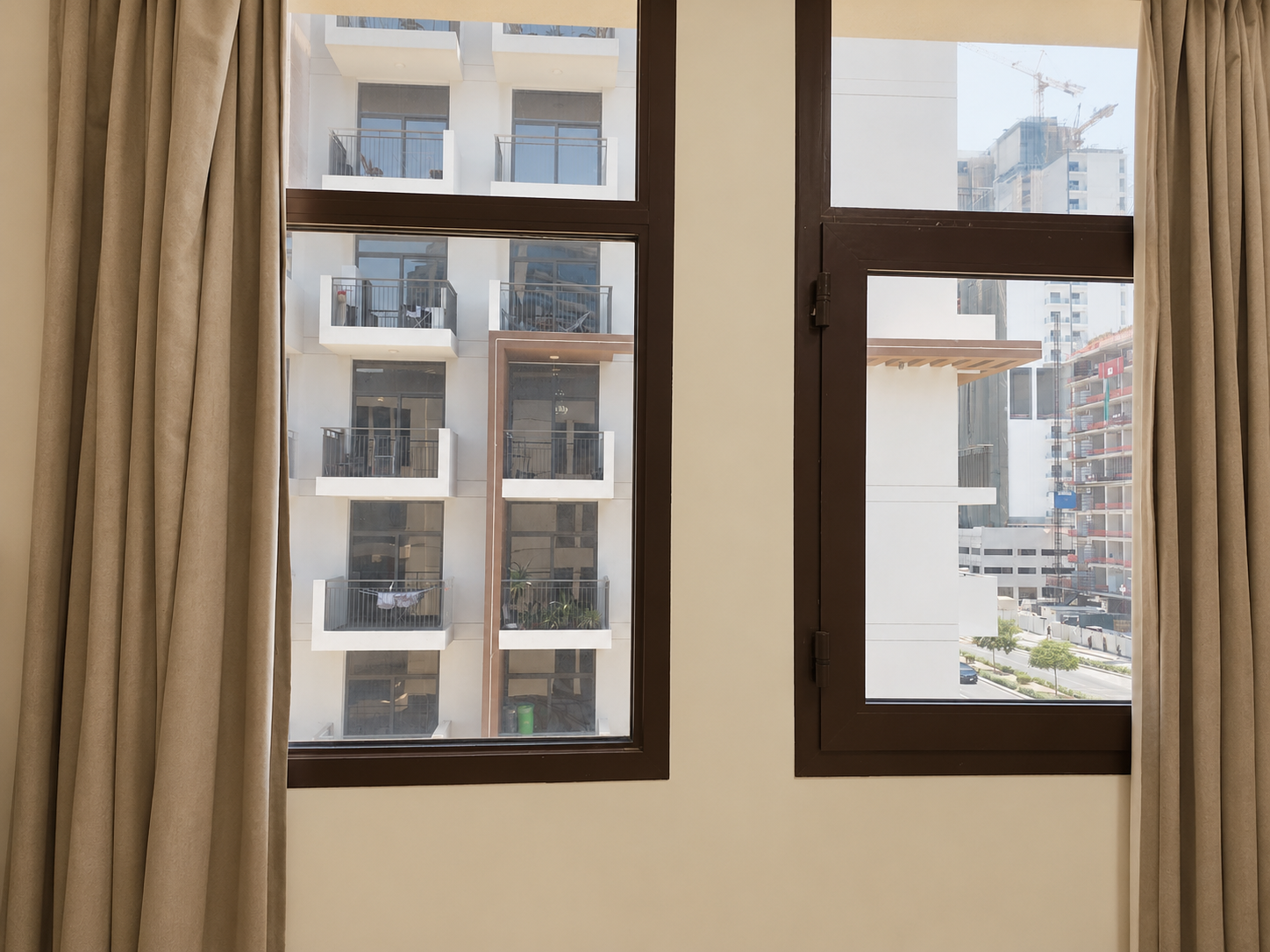Modern Studio | Spacious Layout | Lincoln Park B