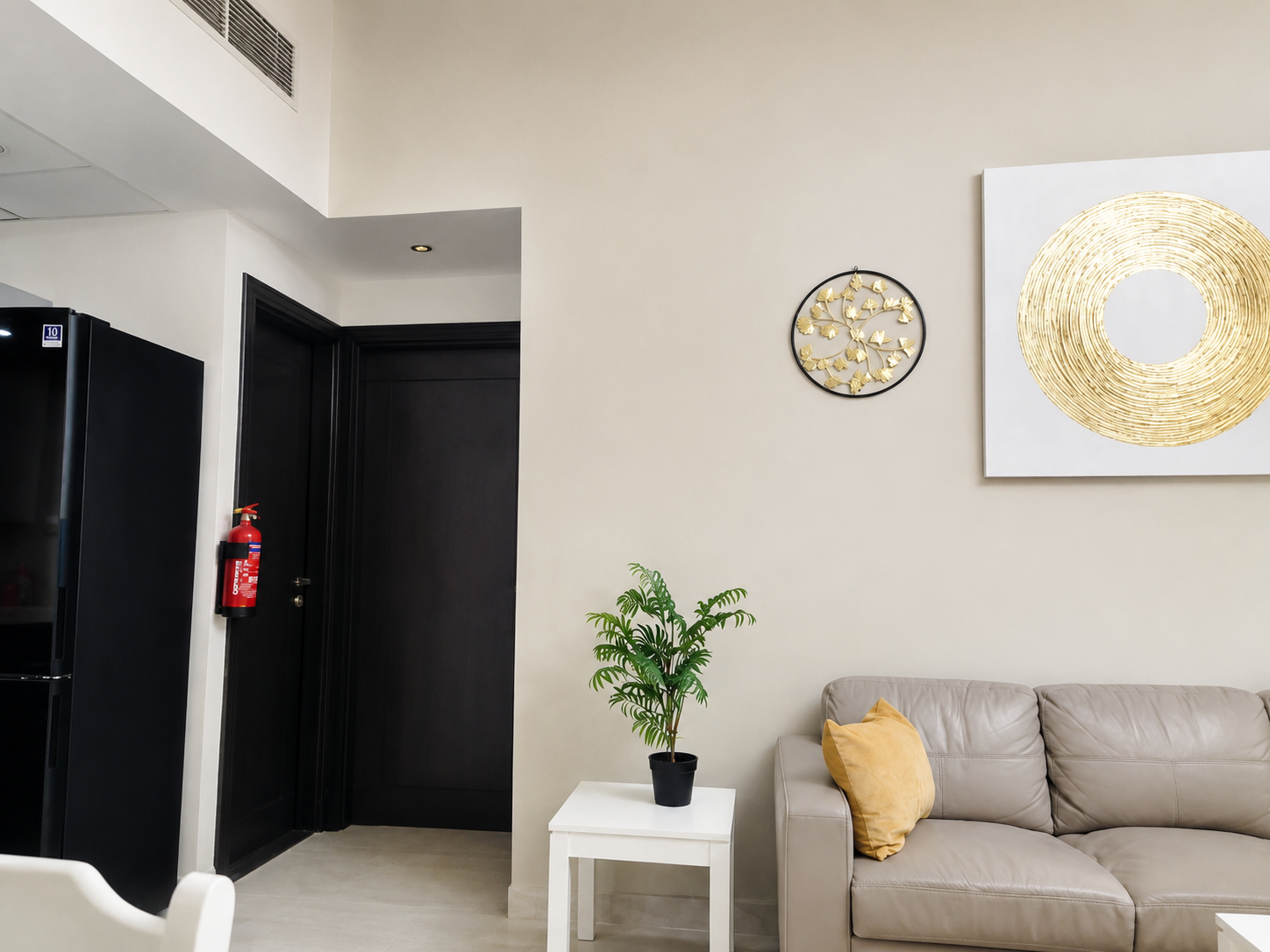 Bright & Spacious | Premiu Apartment | Ready to Move In